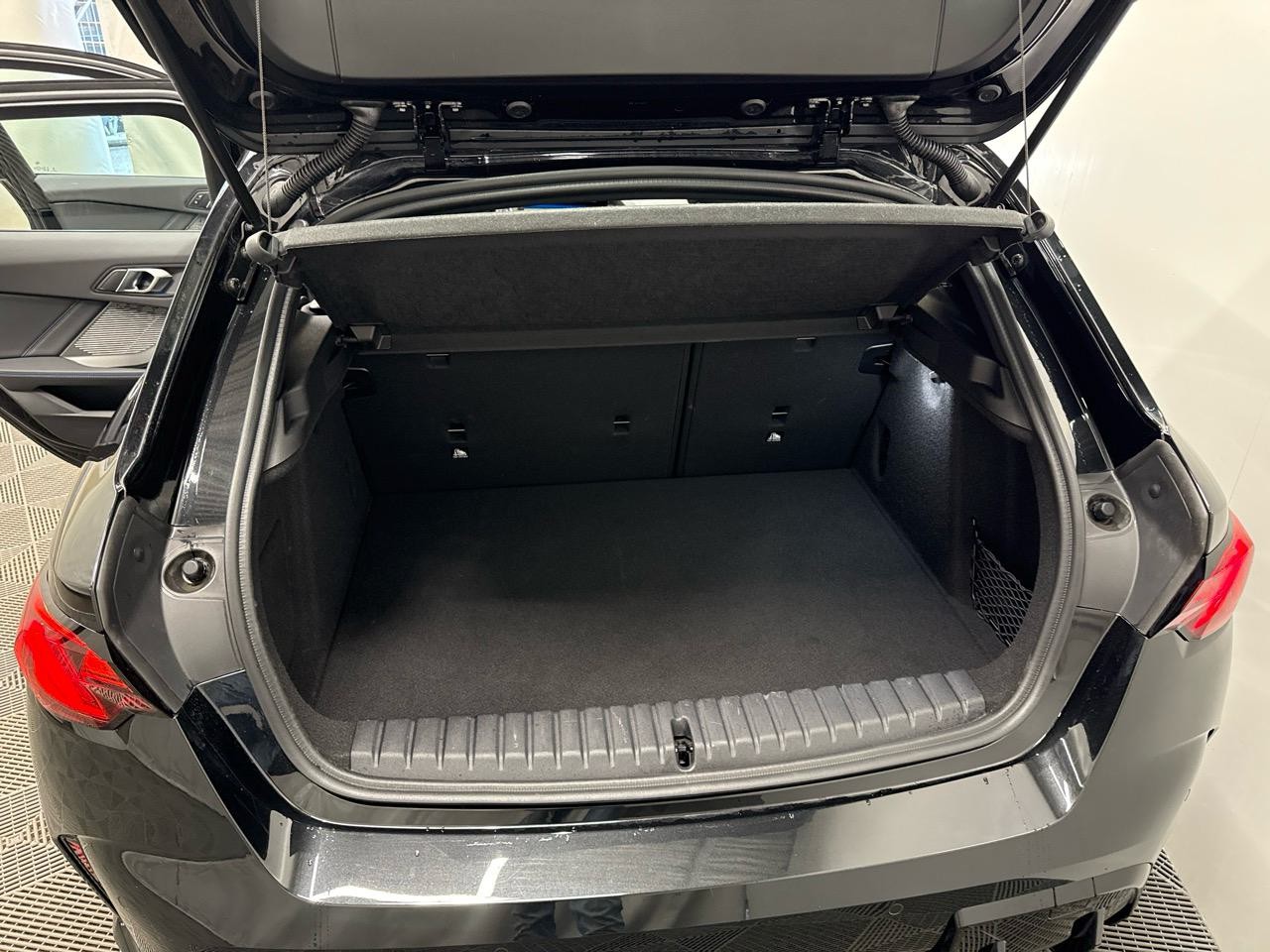 BMW 120 M Sport Steptronic-image-9