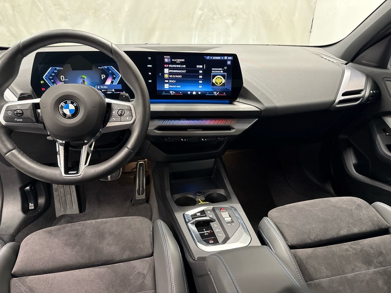 BMW 120 M Sport Steptronic-image-4
