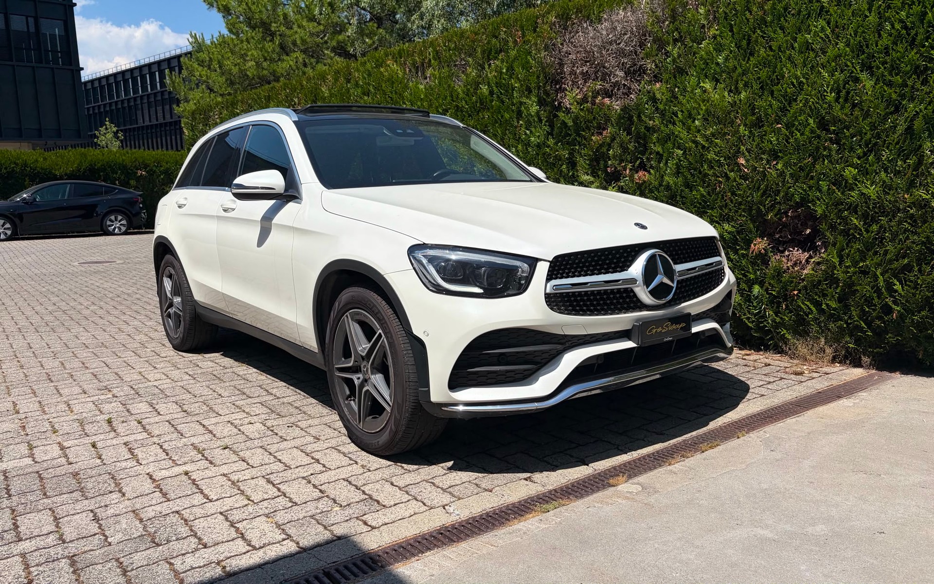 MERCEDES-BENZ GLC 200 AMG Line 4Matic 9G-Tronic