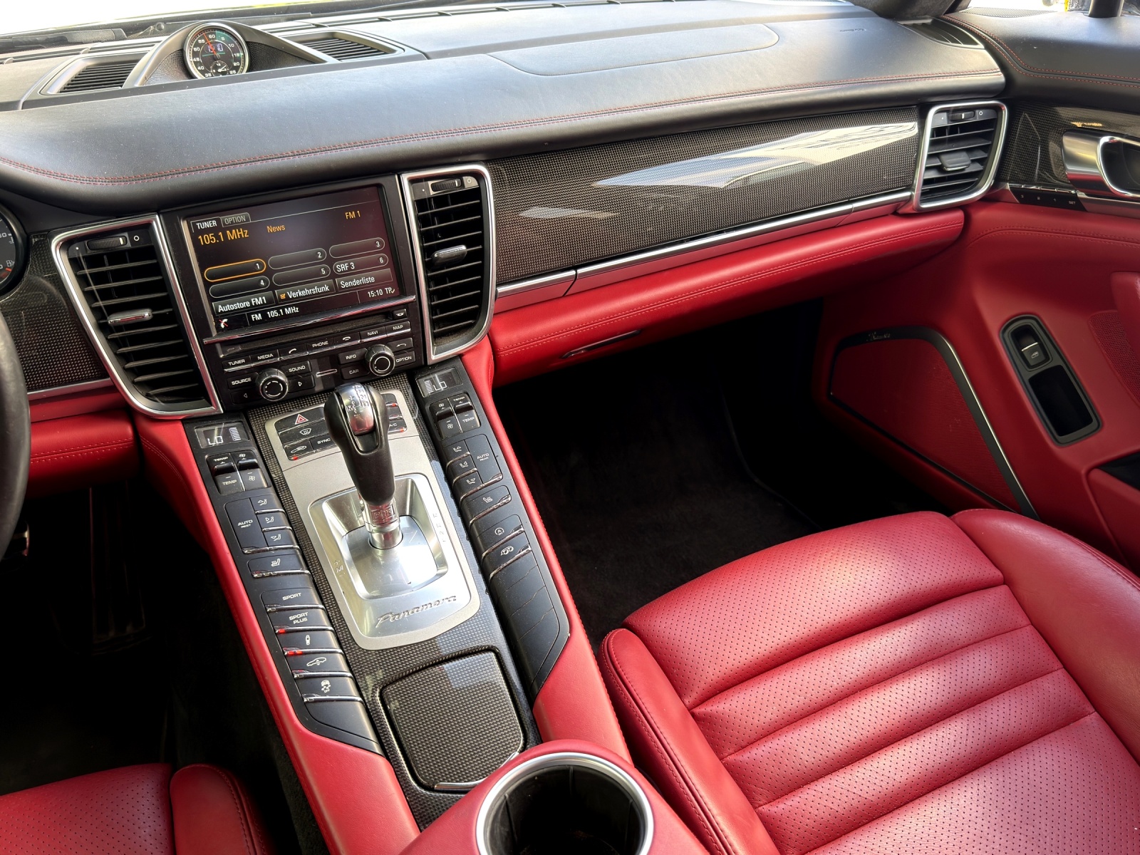 PORSCHE Panamera Turbo 4.8 PDK-image-11