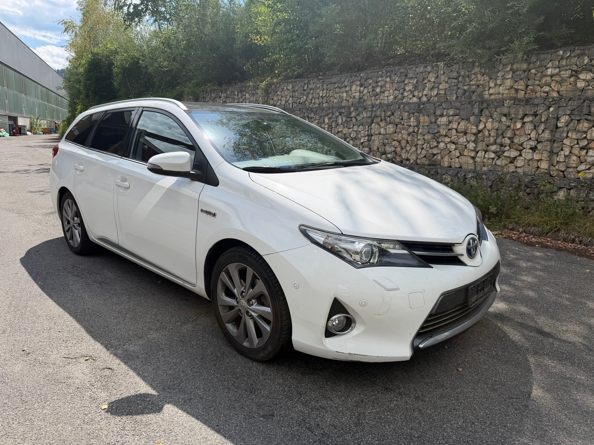 TOYOTA Auris Touring Sports 1.8 16V HSD Linea Sol