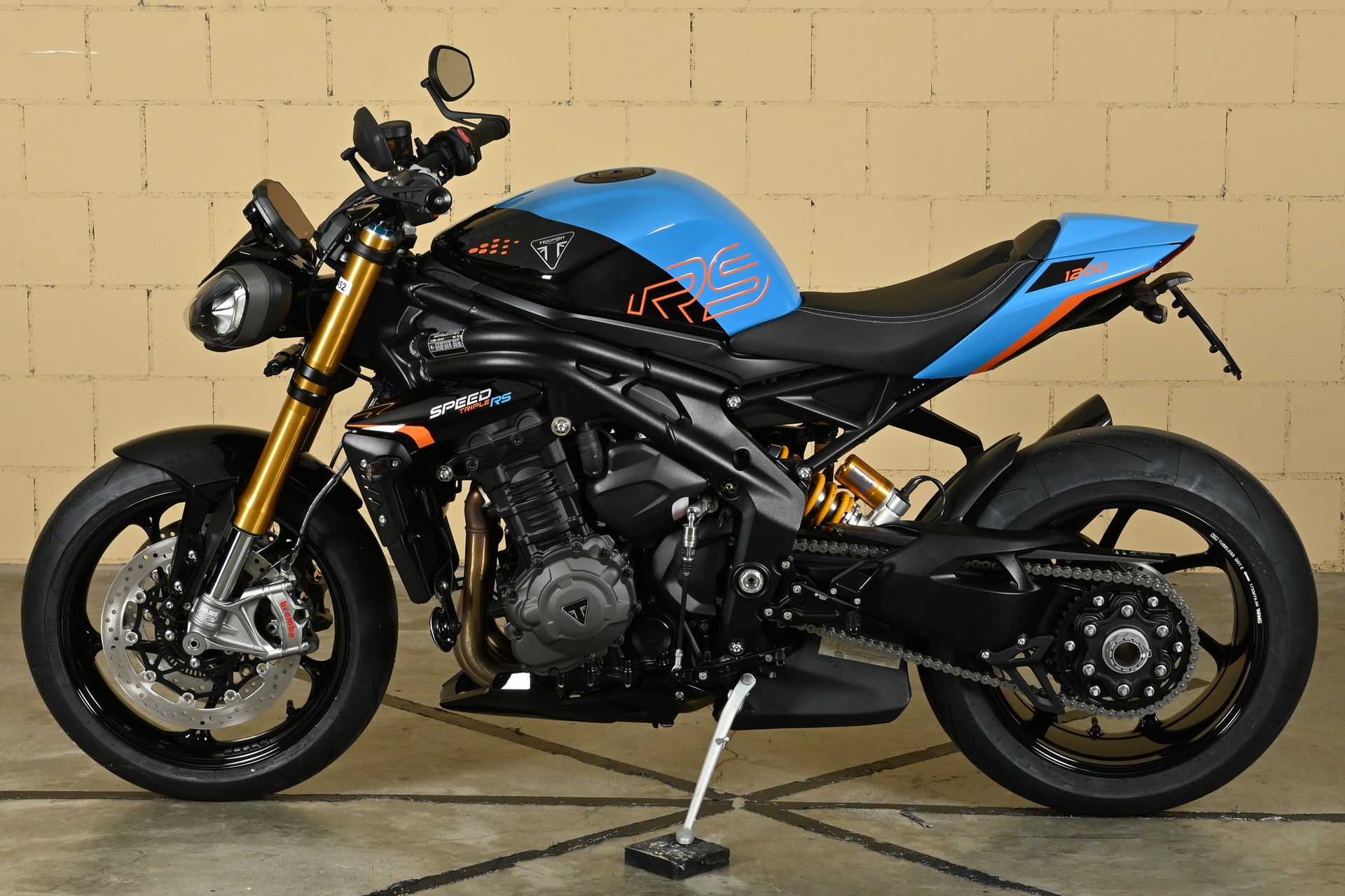 TRIUMPH Speed Triple RS-showroom-element-3