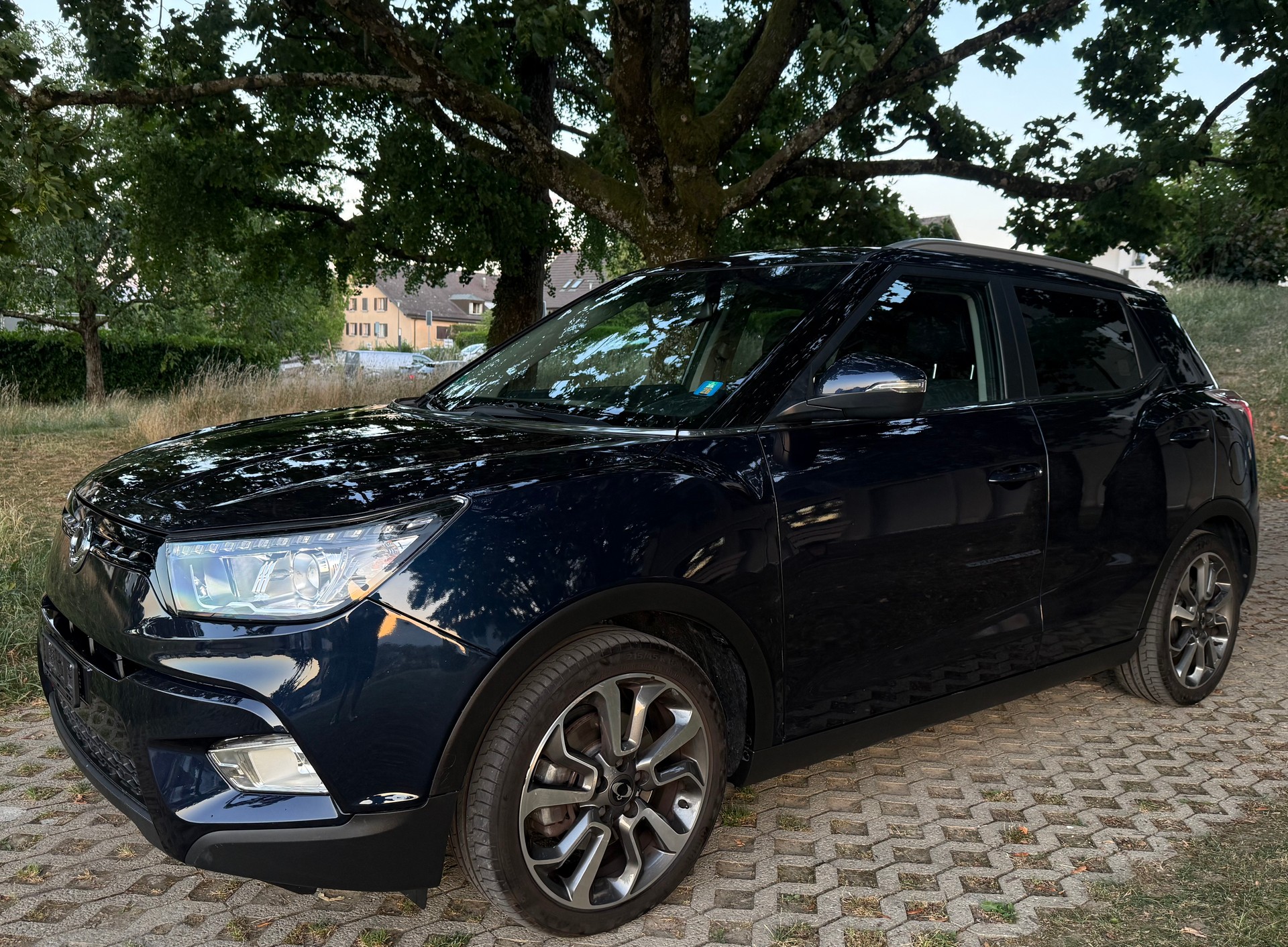 KGM-SsangYong Tivoli 1.6 e-XGi Sapphire 4WD Automatic-image-1