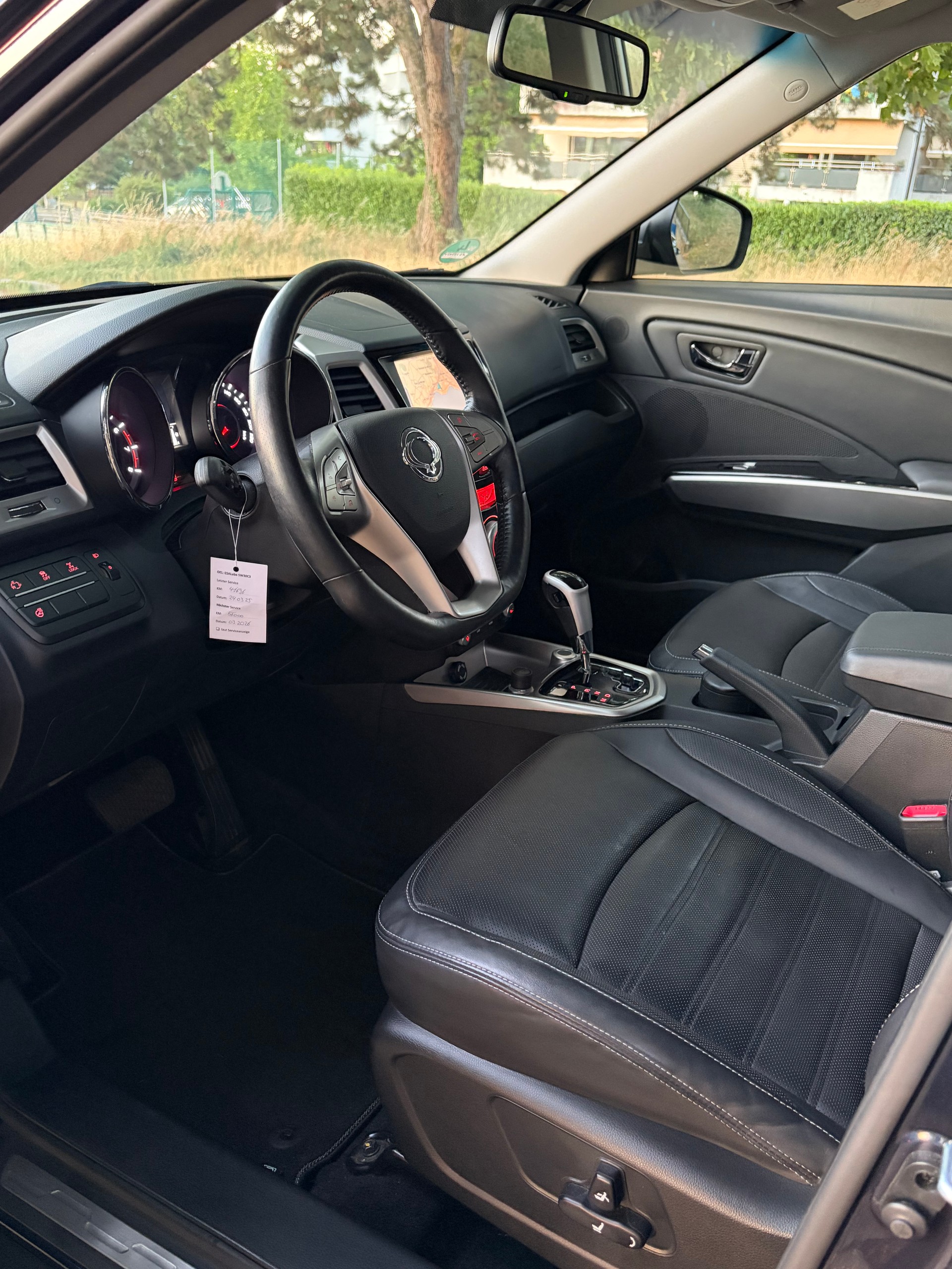 KGM-SsangYong Tivoli 1.6 e-XGi Sapphire 4WD Automatic-image-5
