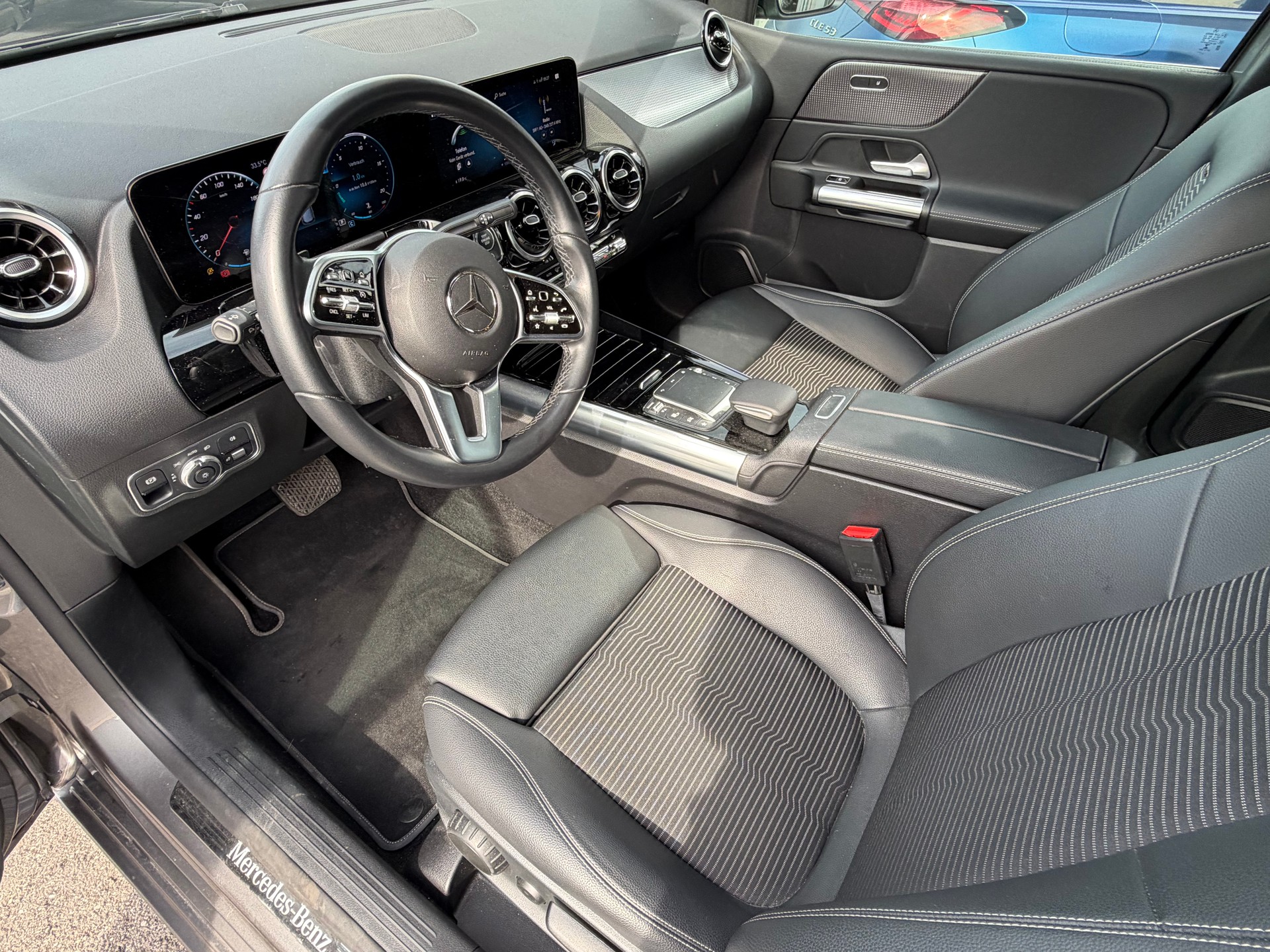 MERCEDES-BENZ B 200 Progressive 7G-DCT-image-14