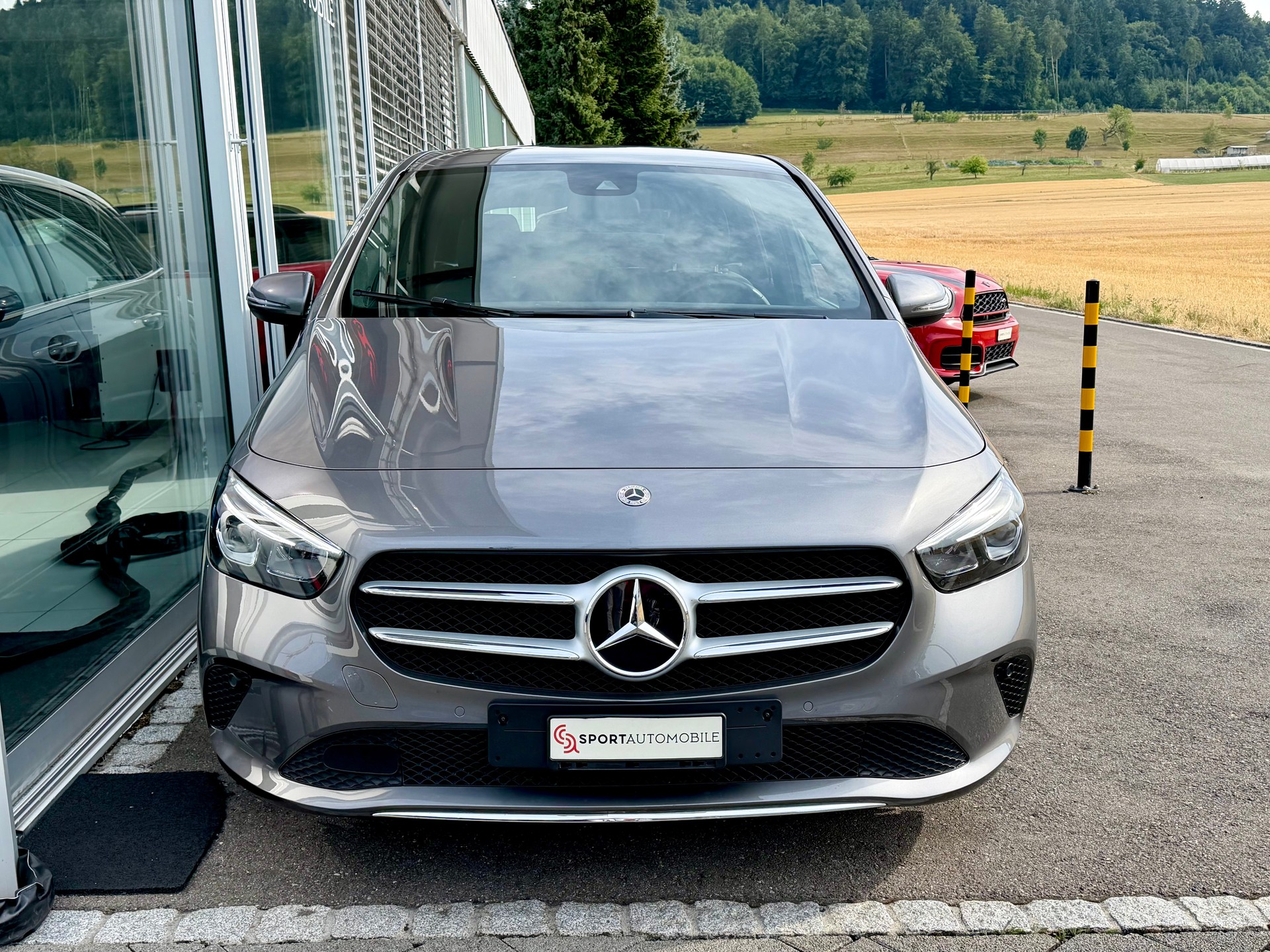 MERCEDES-BENZ B 200 Progressive 7G-DCT-showroom-element-2