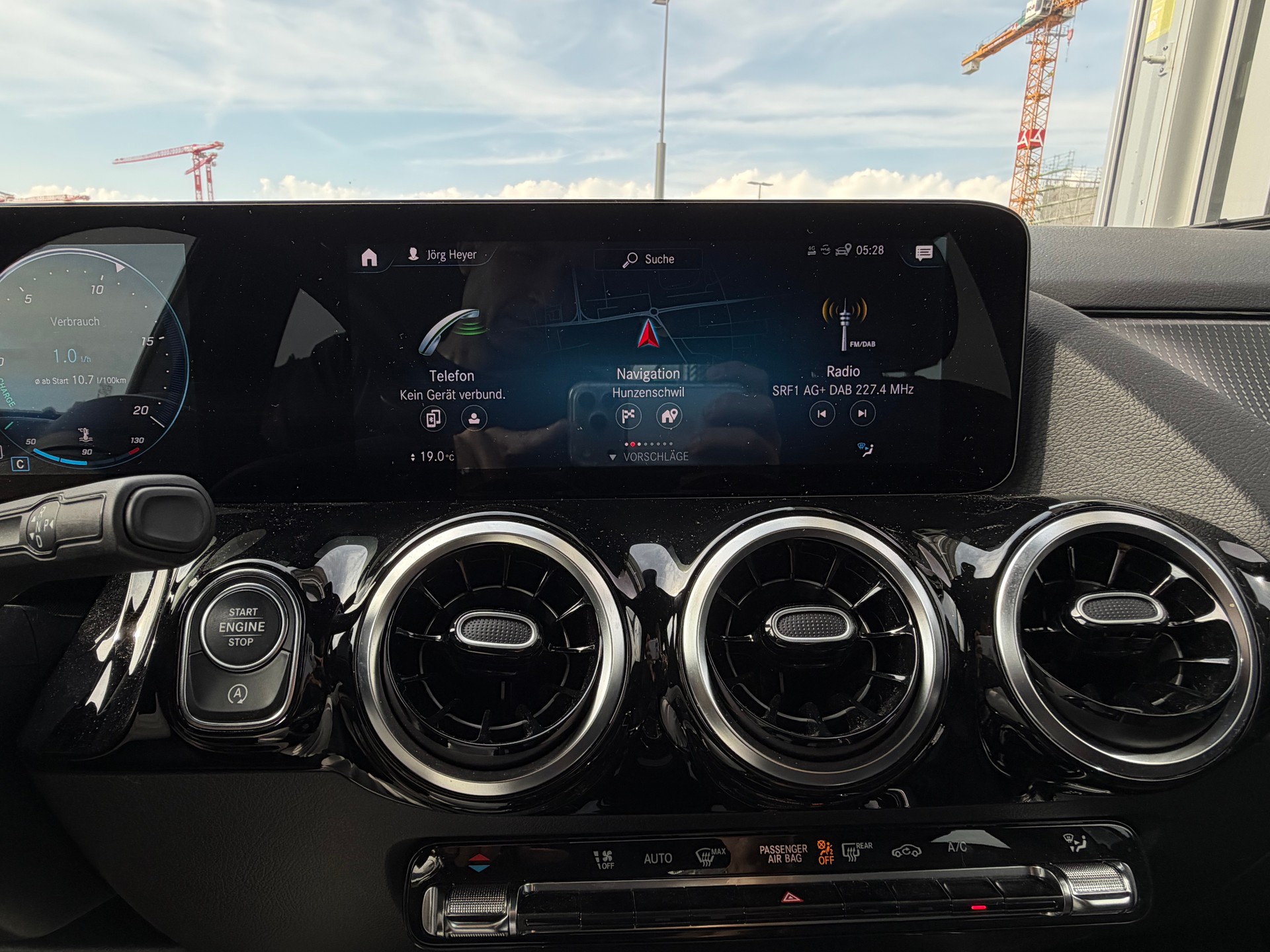 MERCEDES-BENZ B 200 Progressive 7G-DCT-image-16