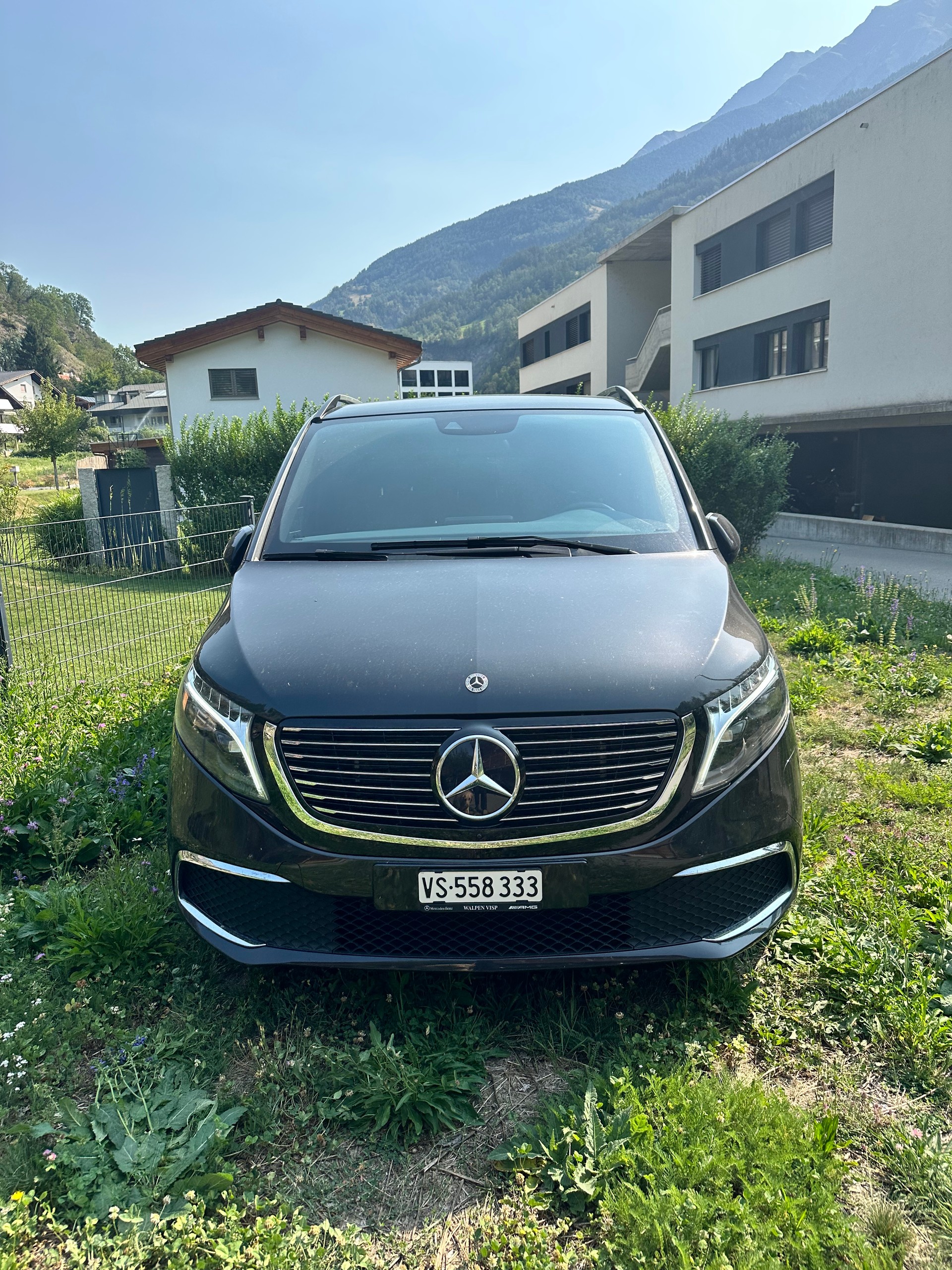 MERCEDES-BENZ EQV 300 Avantgarde lang-image-1