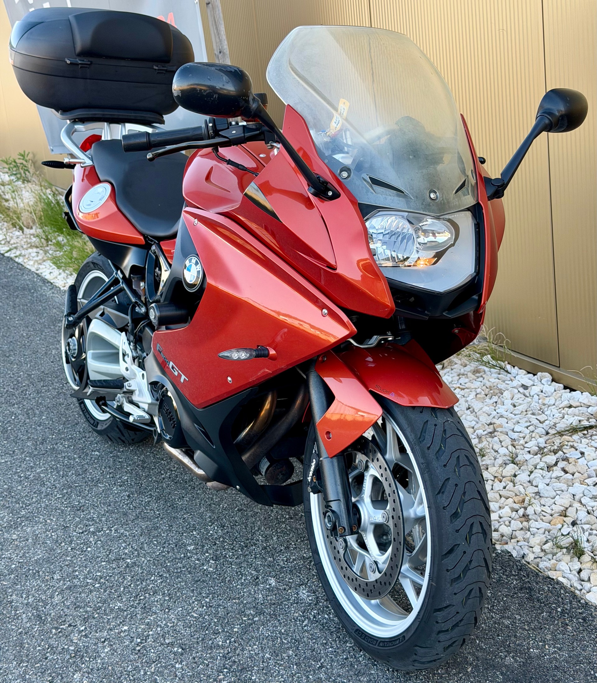 BMW F 800 GT-image-2