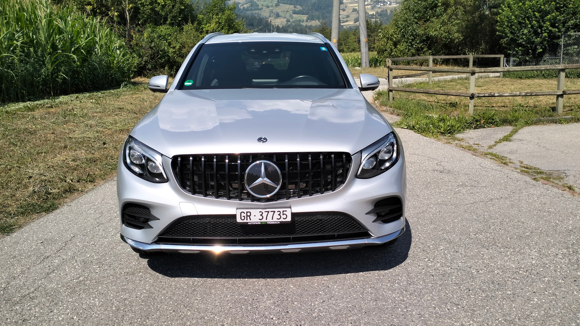 MERCEDES-BENZ GLC 350 d AMG Line 4m-image-2