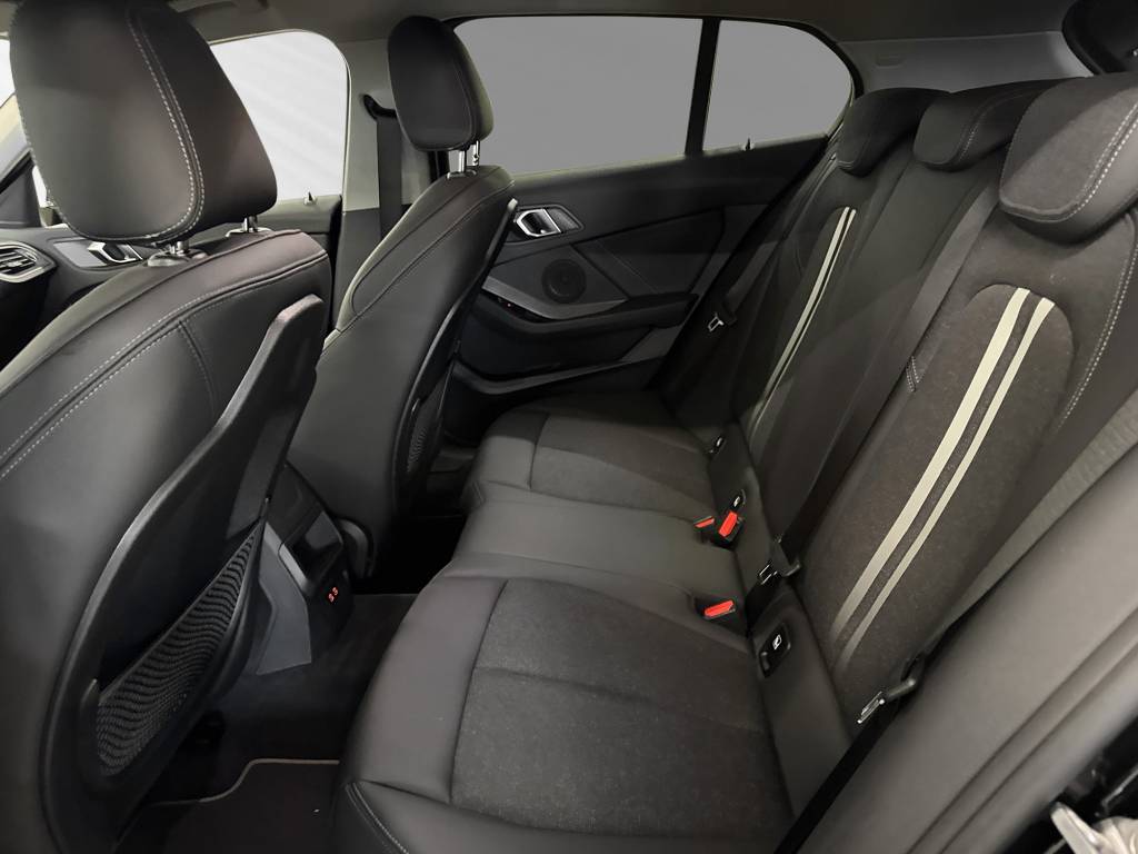 BMW 118d Steptronic Sport Line-image-7