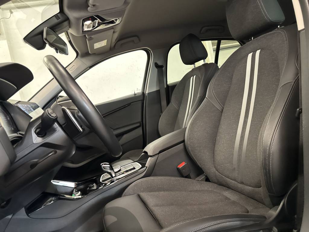 BMW 118d Steptronic Sport Line-image-10