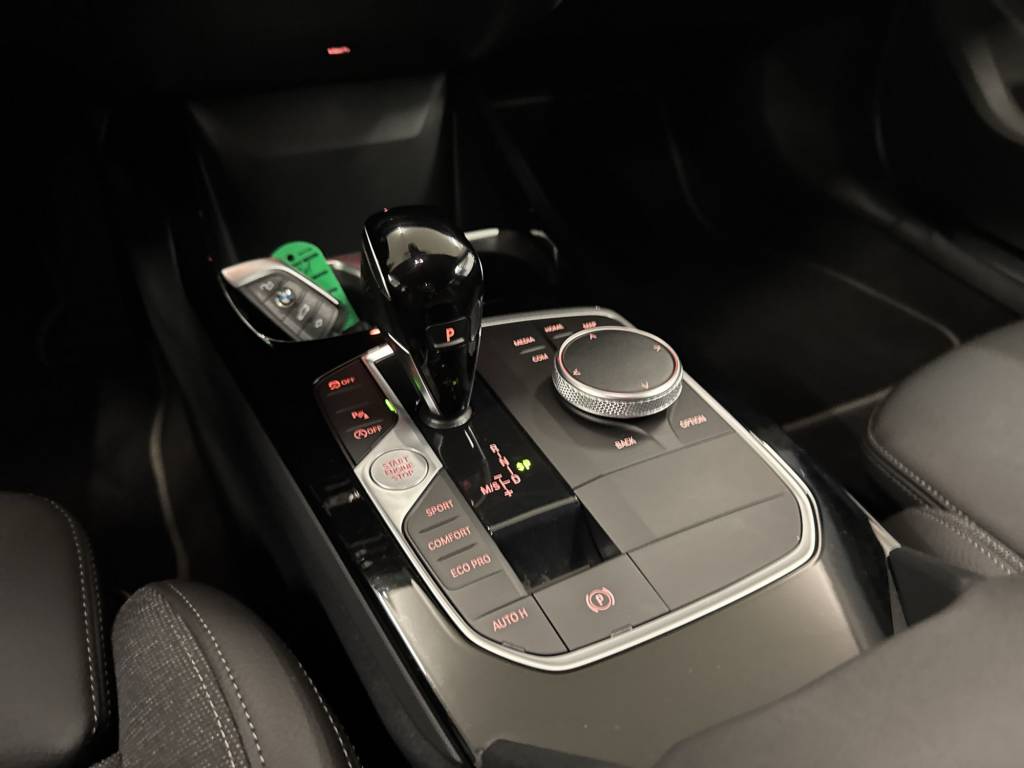 BMW 118d Steptronic Sport Line-image-13