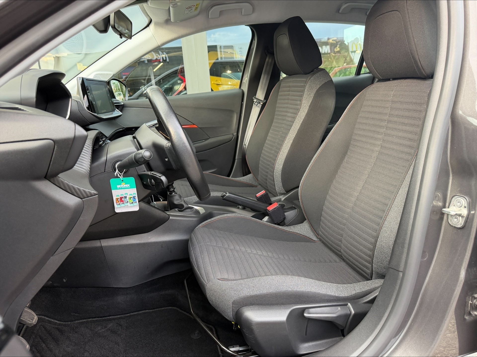 PEUGEOT 208 1.2 PureTech Active-showroom-element-3
