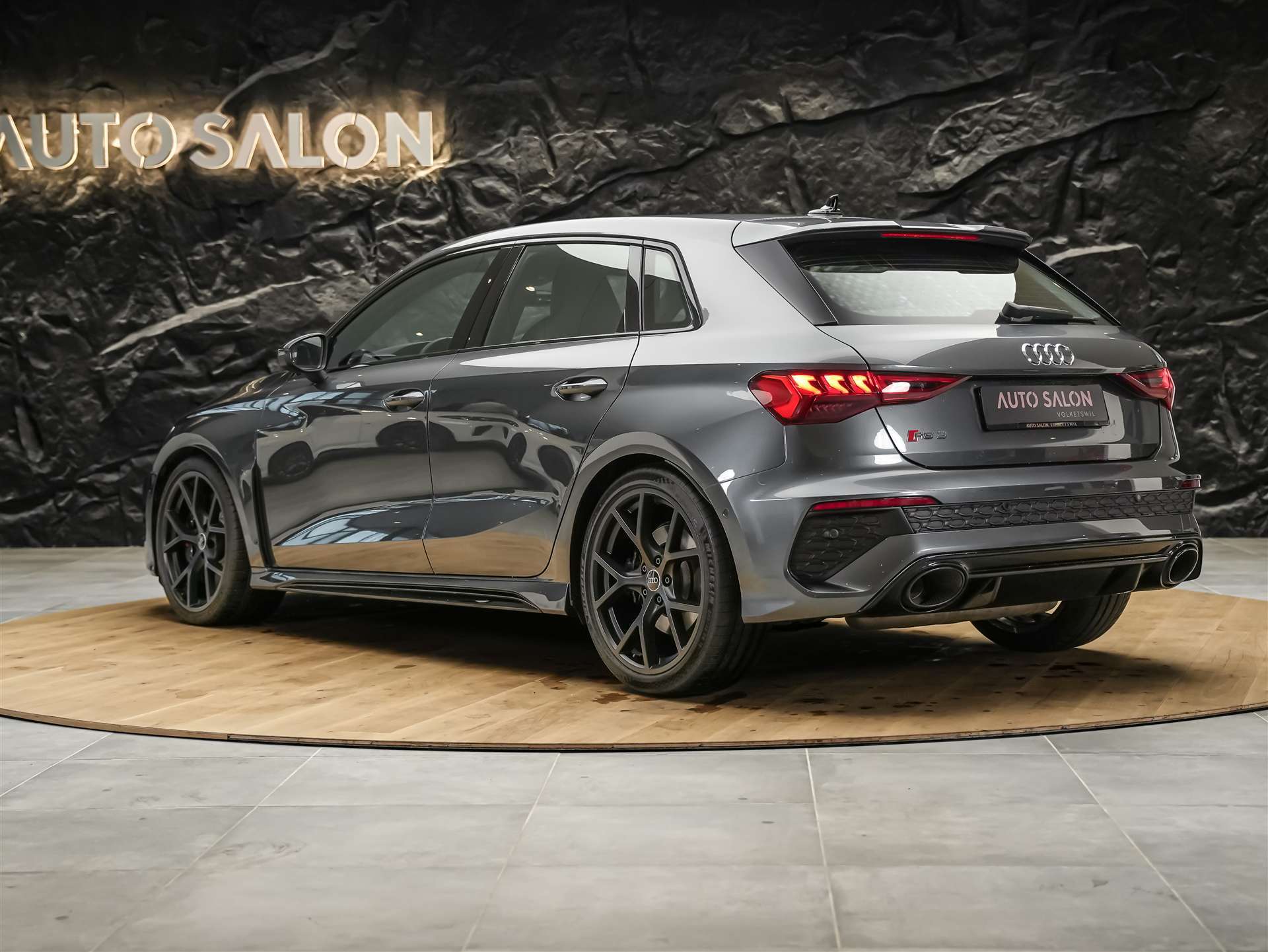 AUDI RS3 Sportback 2.5 TSI quattro S-tronic *RS Sport Abgasanlage*RS Sportsitze*Sitzheizung*Adaptives Fahrwerk*-showroom-element-2