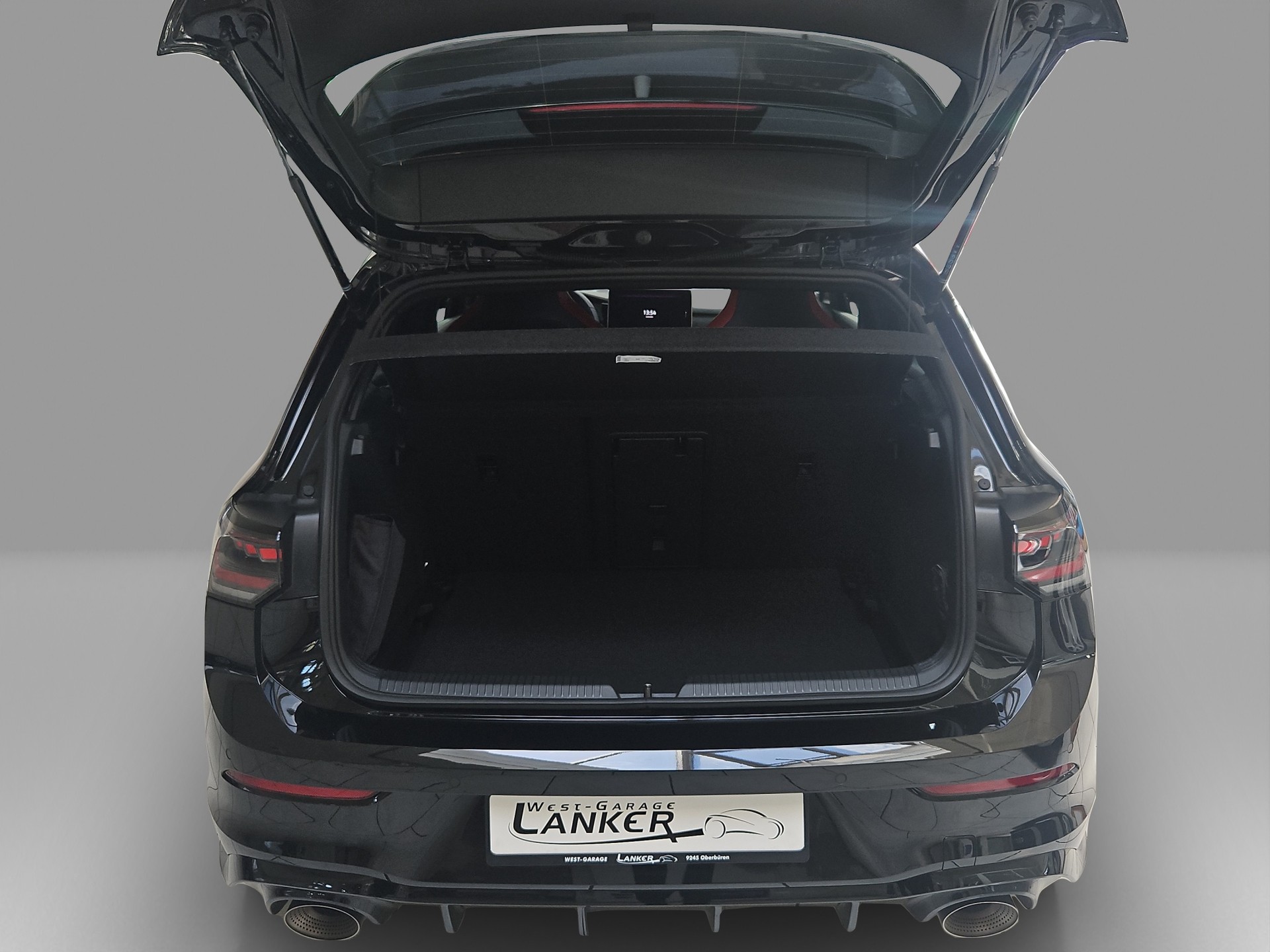 VW Golf VIII 2.0 TSI GTI Clubsport DSG-image-15