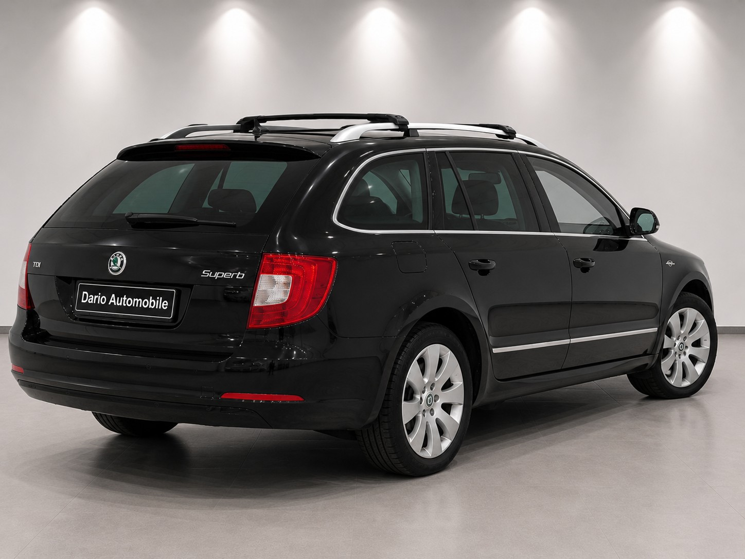 SKODA Superb Combi 2.0 TDi Elegance DSG-image-3