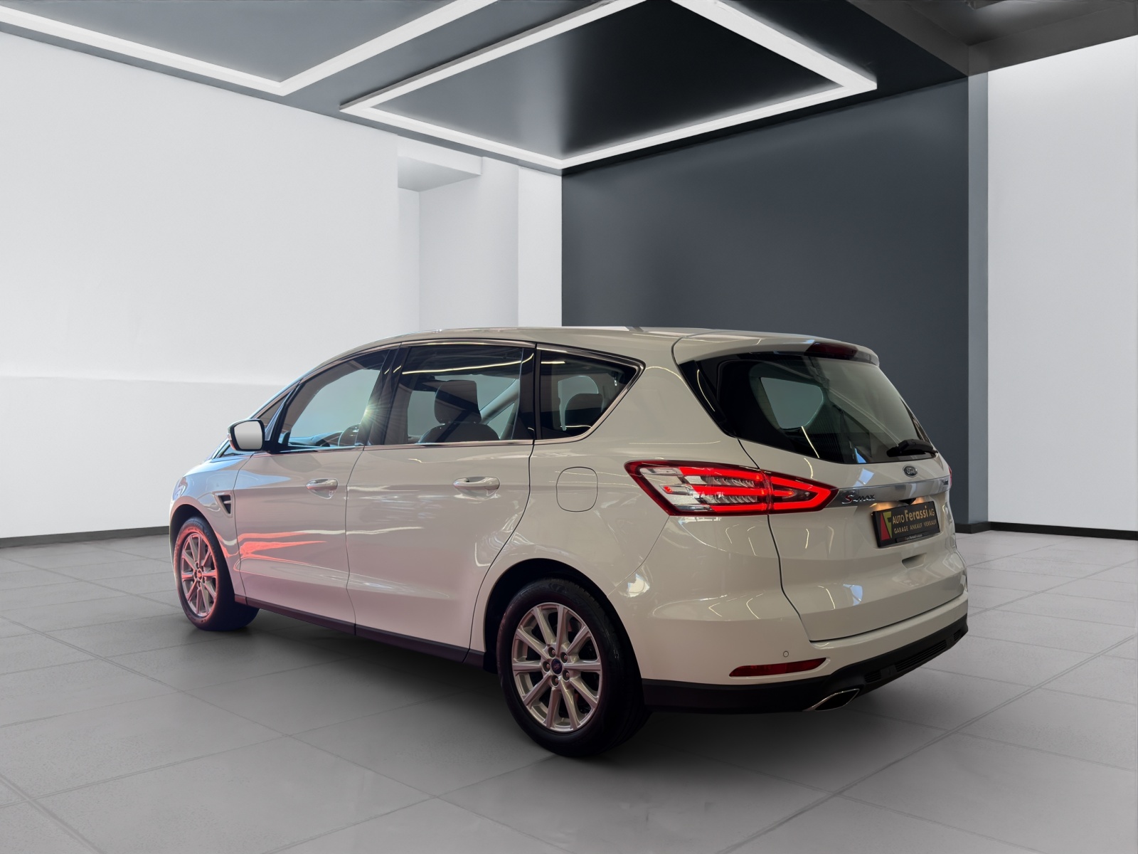 FORD S-Max 2.0 TDCi Titanium AWD PowerShift-showroom-element-3
