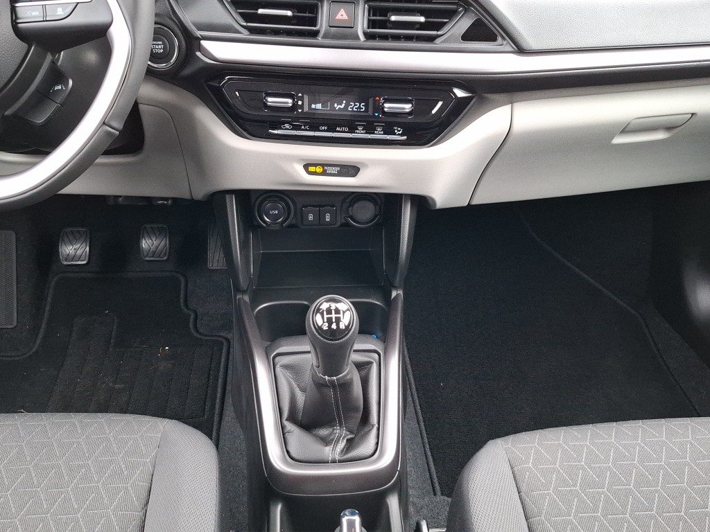 SUZUKI Swift 1.2 Compact Top Hybrid 4x4-image-11