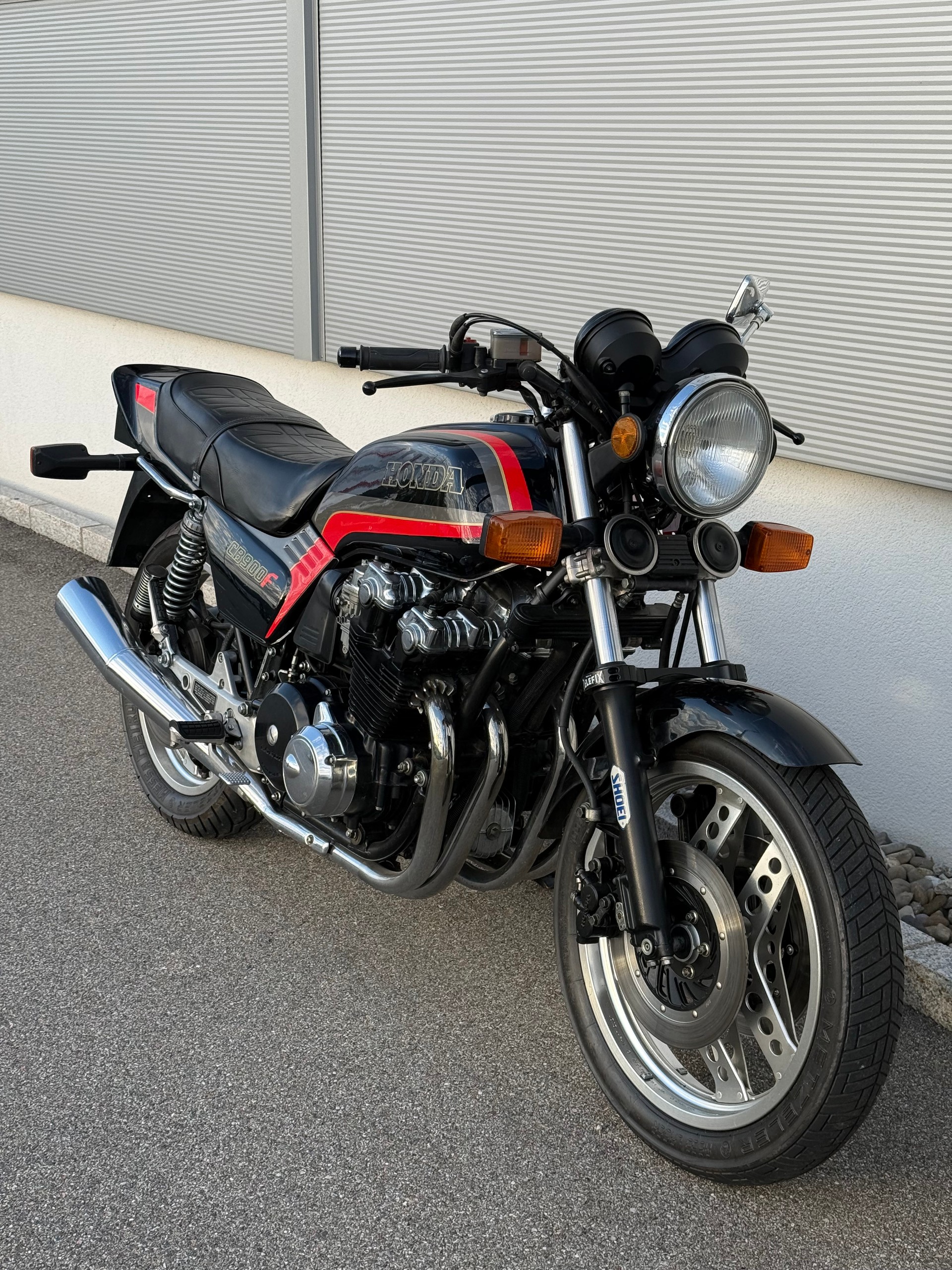 HONDA CB 900 F-image-1