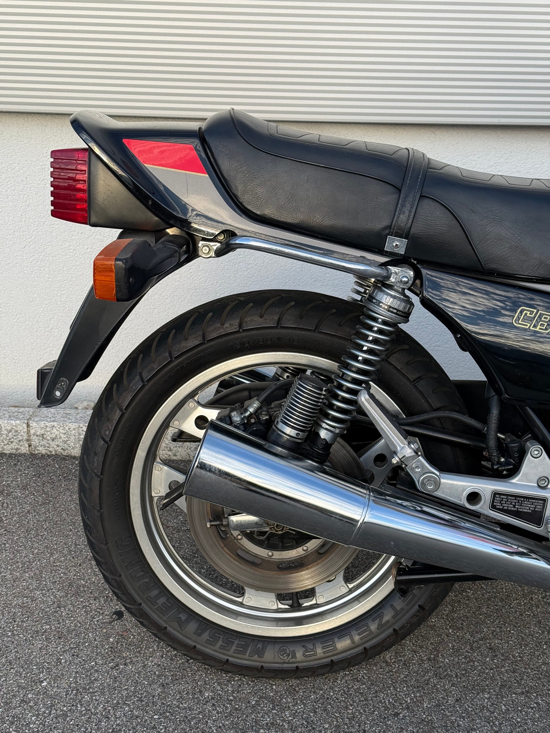 HONDA CB 900 F-image-5