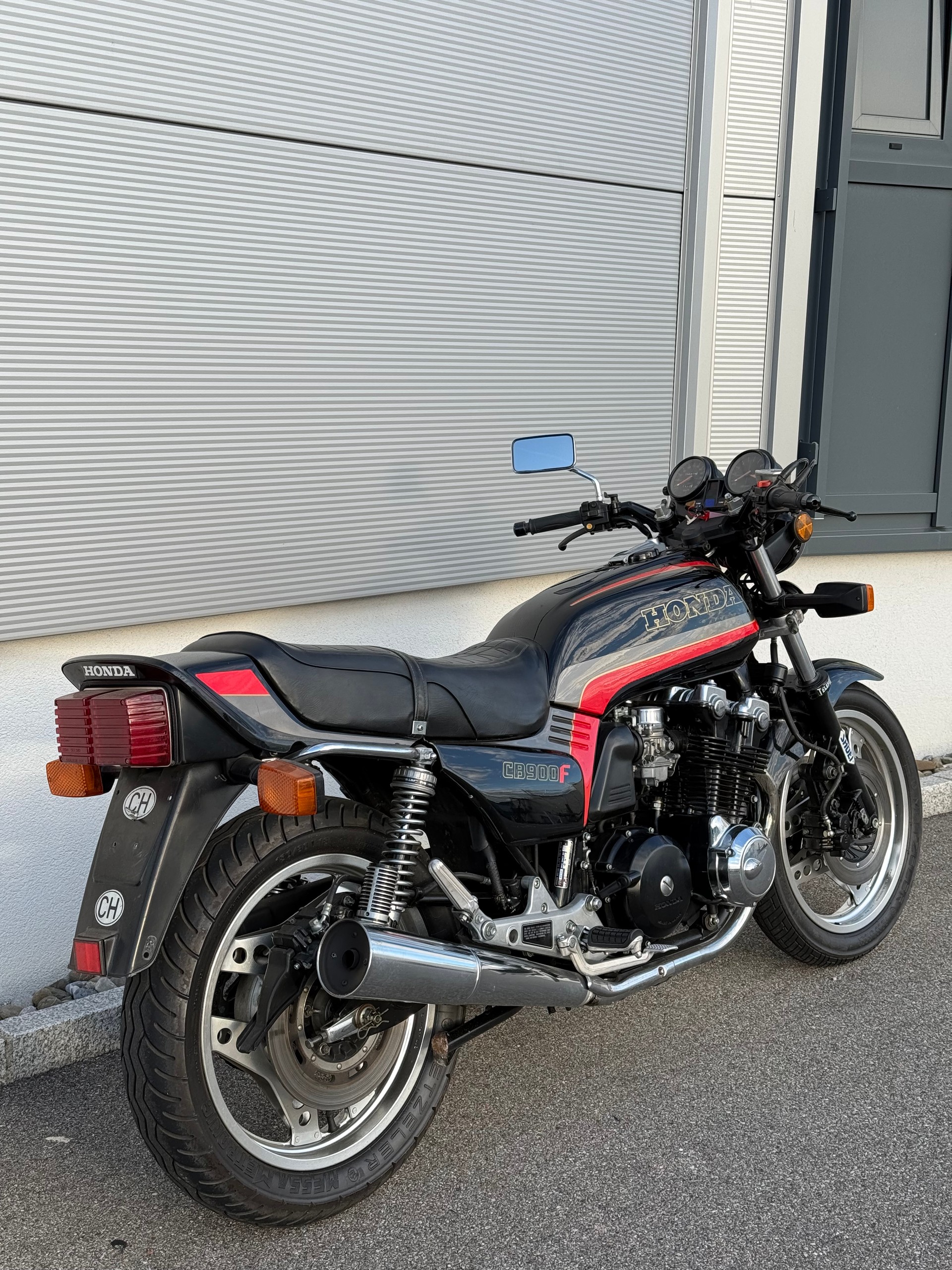 HONDA CB 900 F-image-2