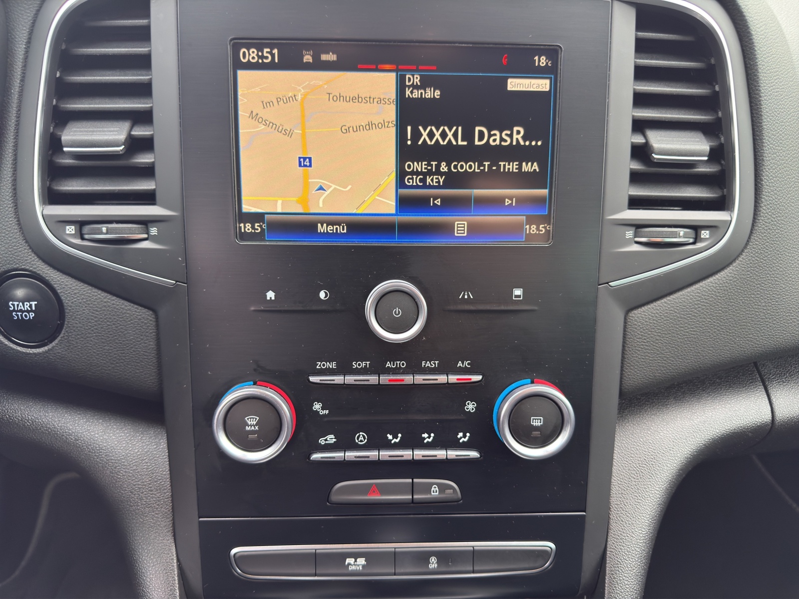 RENAULT Mégane 1.6 16V Turbo GT EDC-image-13