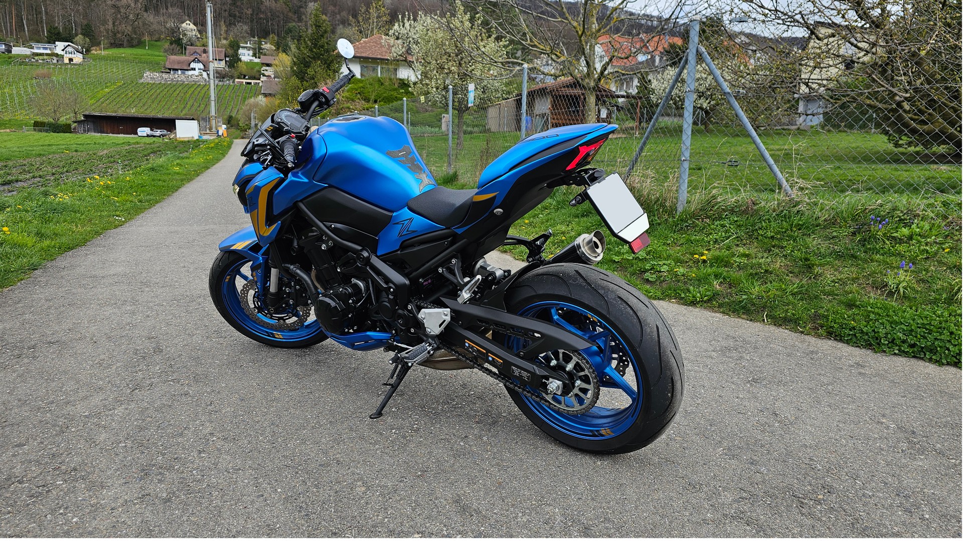 KAWASAKI Z 900-image-5