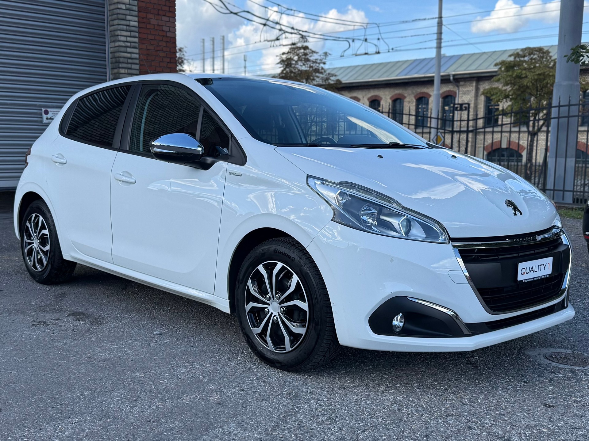 PEUGEOT 208 1.2 PureTech Style