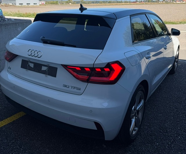 AUDI 1.0 30 TFSI S Line S-Tronic-image-2
