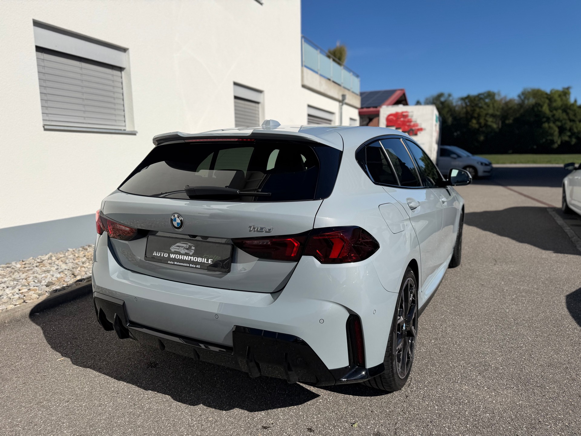 BMW 118d Steptronic M Sport Pro | HEAD-UP DISPLAY | MASSAGESITZE | 360° KAMERA | KEYLESS GO-image-7