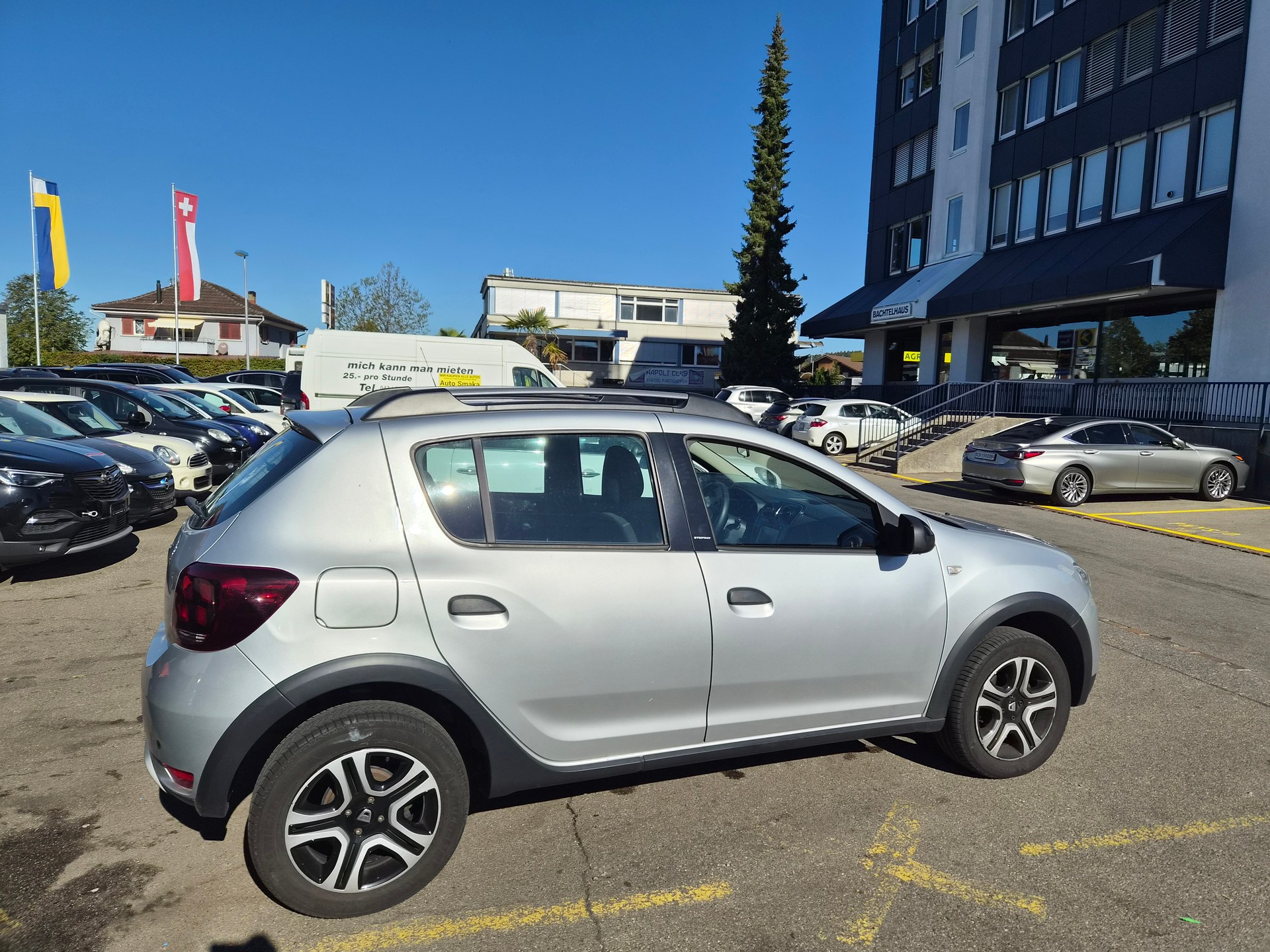 DACIA Sandero TCe 90 Stepway Unlimited 2-showroom-element-1