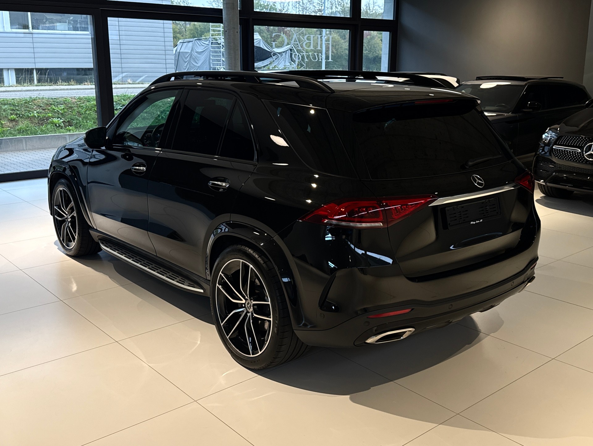 MERCEDES-BENZ GLE 450 4Matic AMG Line 9G-Tronic / 7-PLATZ / CH-FAHRZEUG / PANORAMADACH / LUFTFEDERUNG-image-34
