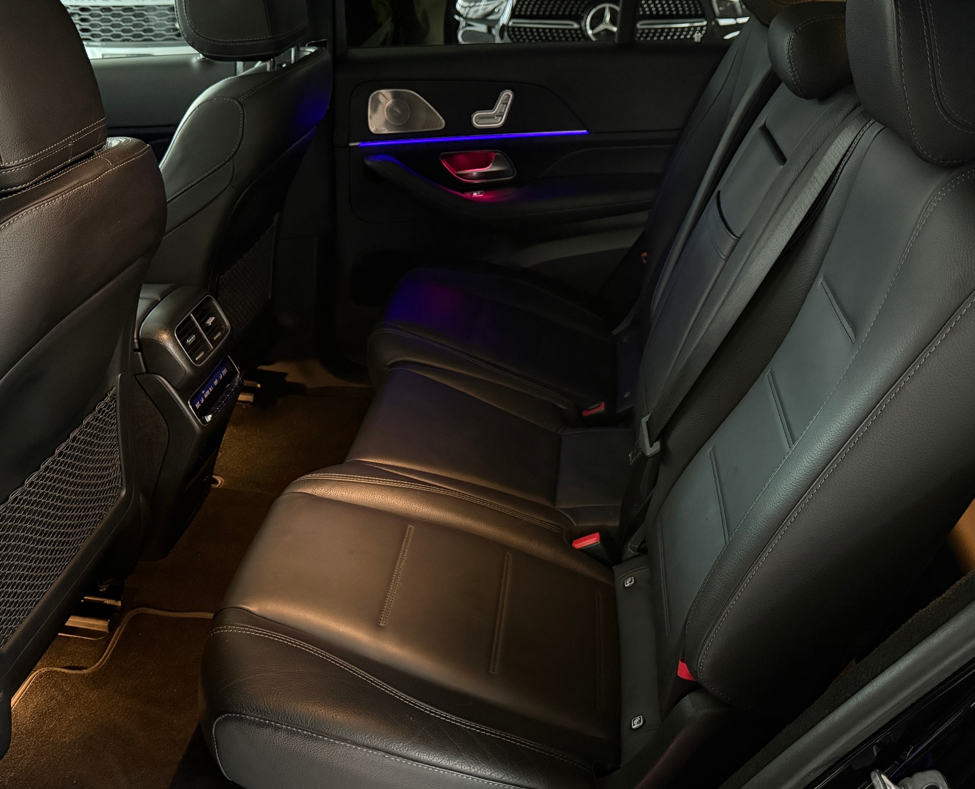 MERCEDES-BENZ GLE 450 4Matic AMG Line 9G-Tronic / 7-PLATZ / CH-FAHRZEUG / PANORAMADACH / LUFTFEDERUNG-image-28