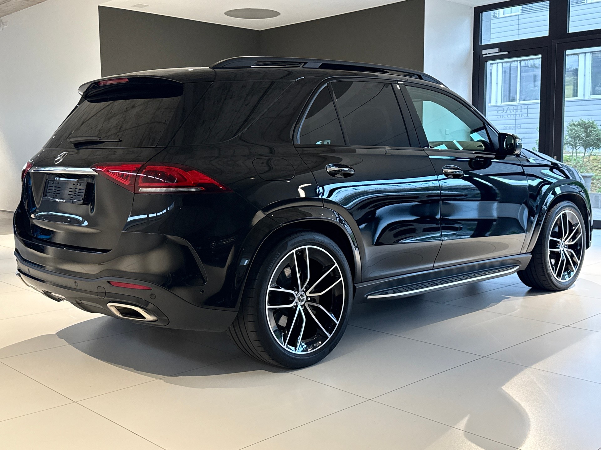 MERCEDES-BENZ GLE 450 4Matic AMG Line 9G-Tronic / 7-PLATZ / CH-FAHRZEUG / PANORAMADACH / LUFTFEDERUNG-image-40