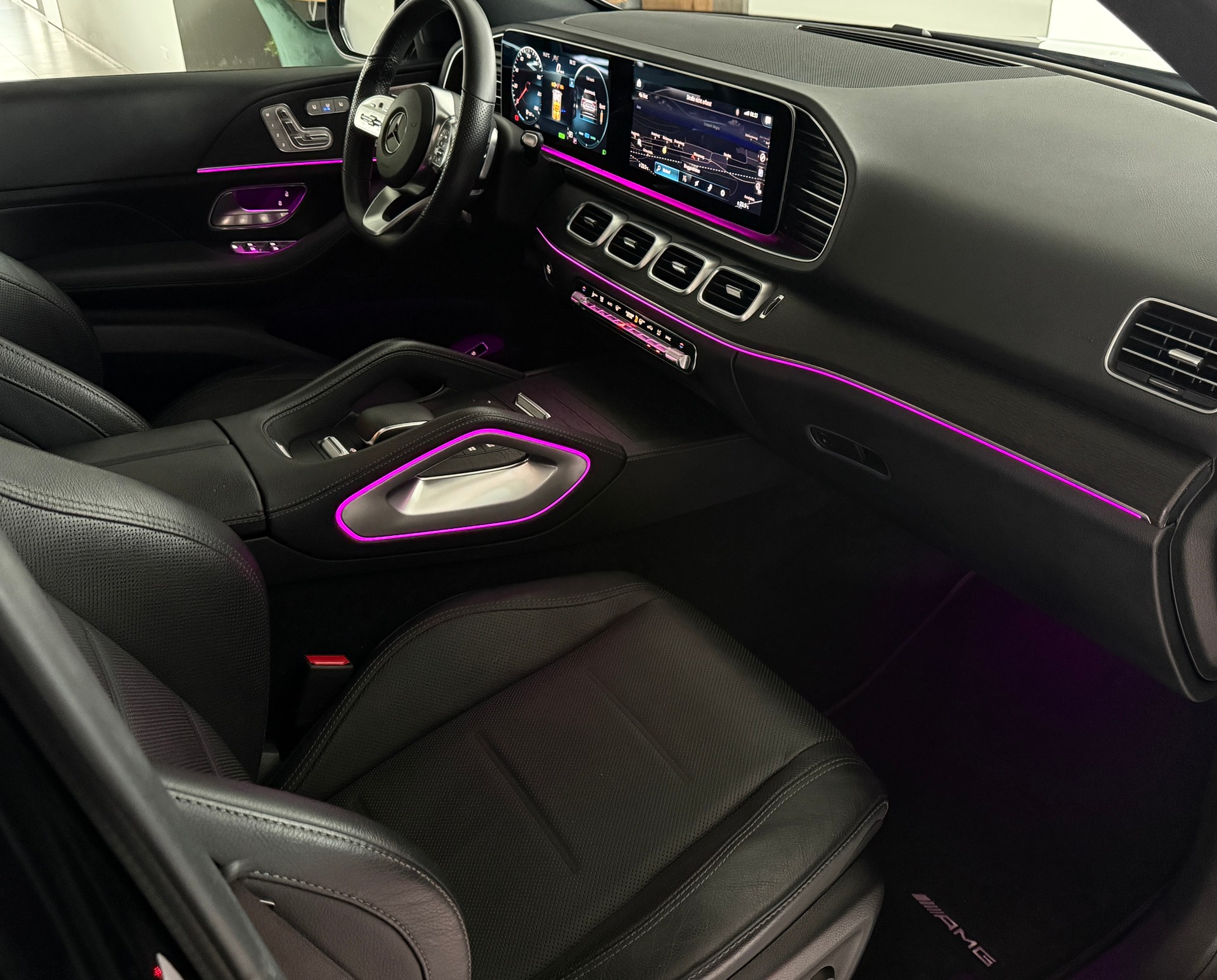 MERCEDES-BENZ GLE 450 4Matic AMG Line 9G-Tronic / 7-PLATZ / CH-FAHRZEUG / PANORAMADACH / LUFTFEDERUNG-image-43