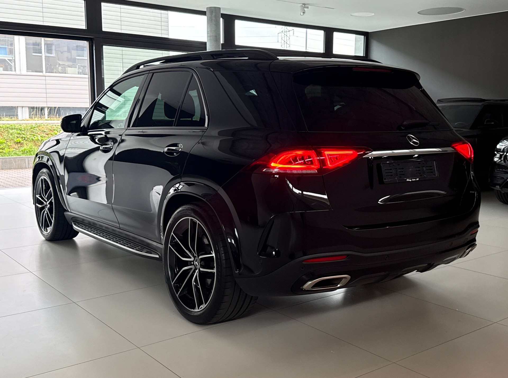 MERCEDES-BENZ GLE 450 4Matic AMG Line 9G-Tronic / 7-PLATZ / CH-FAHRZEUG / PANORAMADACH / LUFTFEDERUNG-image-36