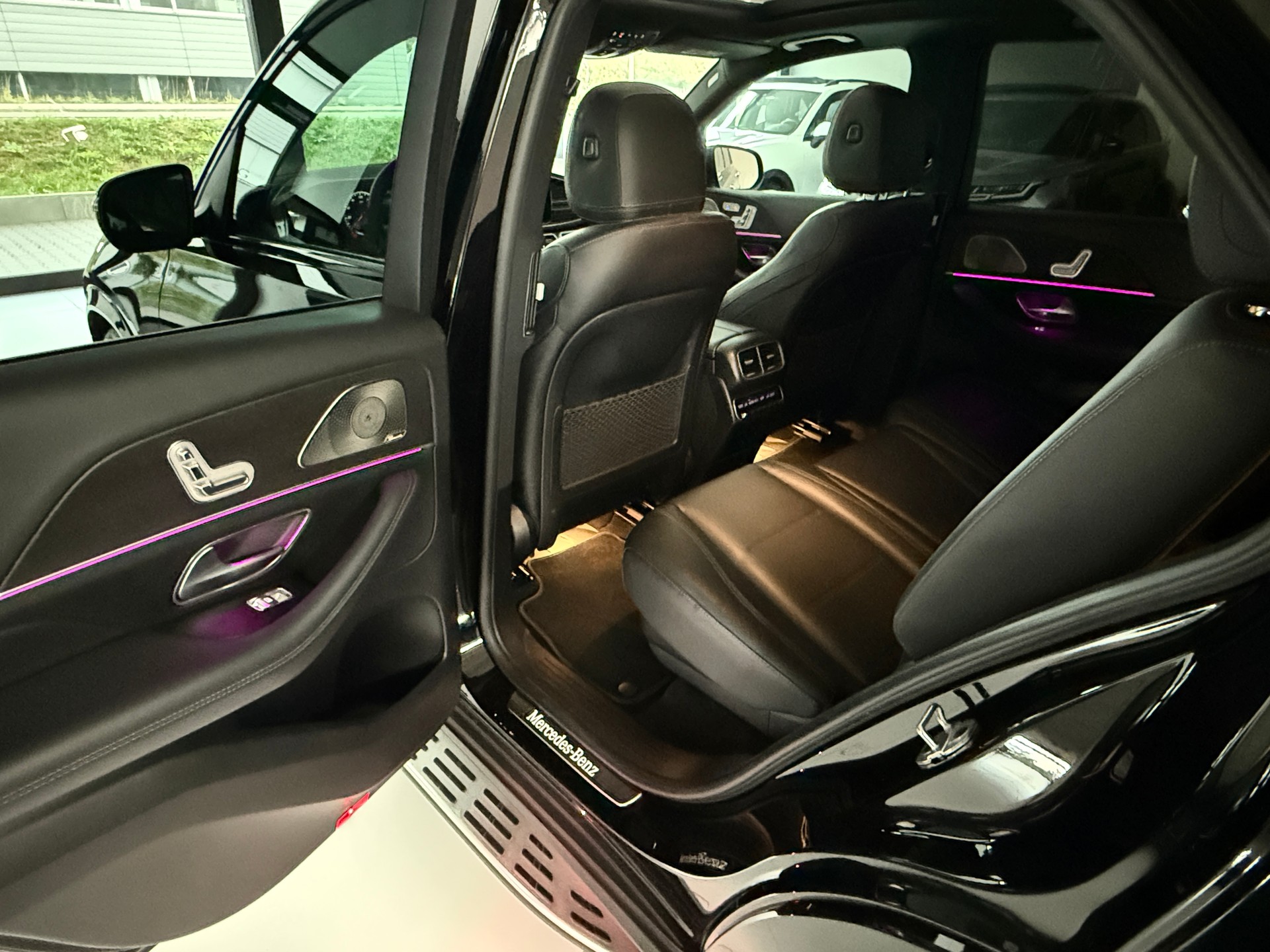 MERCEDES-BENZ GLE 450 4Matic AMG Line 9G-Tronic / 7-PLATZ / CH-FAHRZEUG / PANORAMADACH / LUFTFEDERUNG-image-29