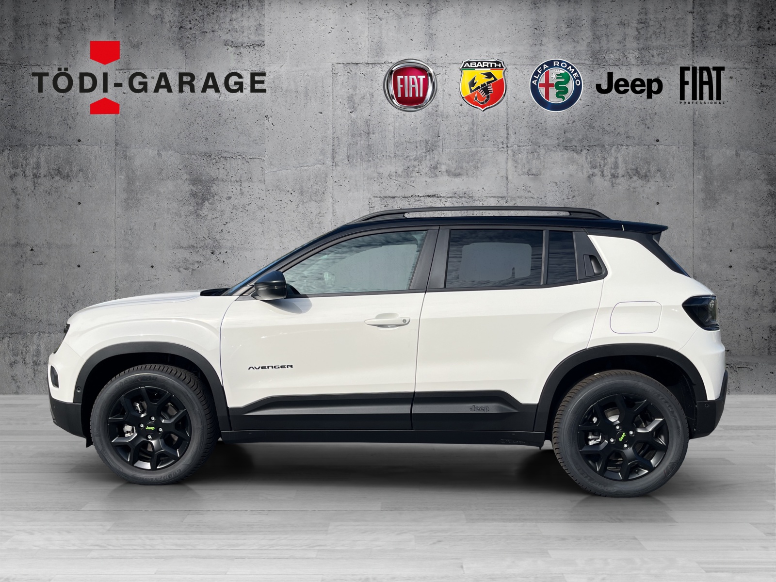 JEEP Avenger 1.2 MHEV Overland Pack Leder 4xe-showroom-element-2