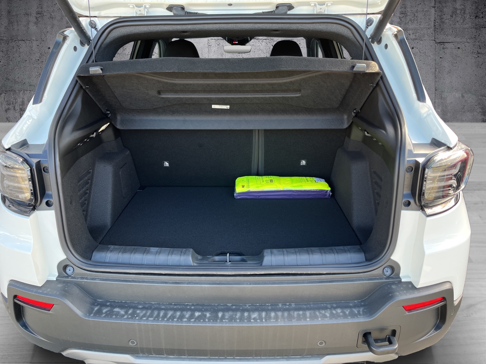 JEEP Avenger 1.2 MHEV Overland Pack Leder 4xe-image-14