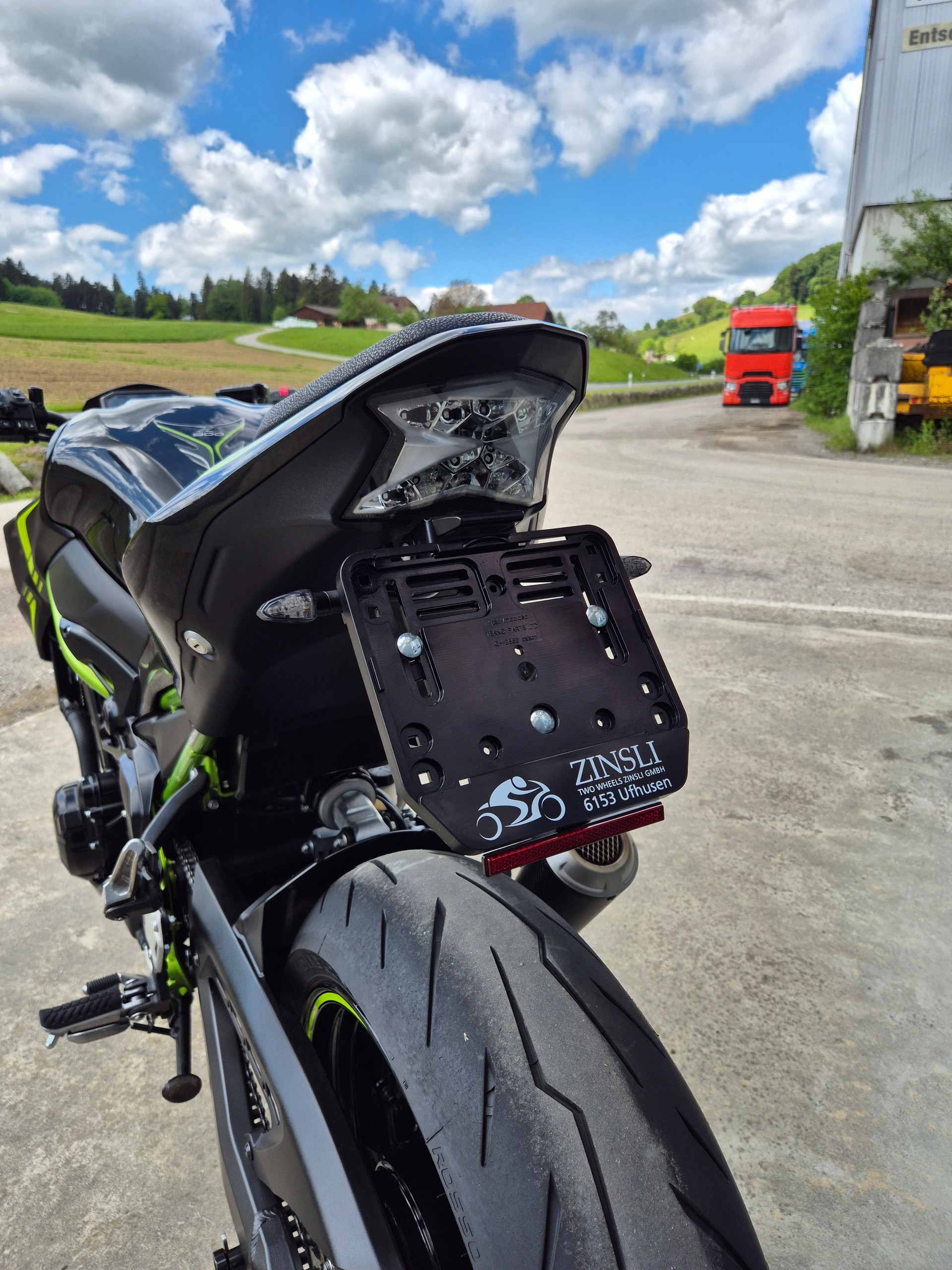 KAWASAKI Z 900-image-14