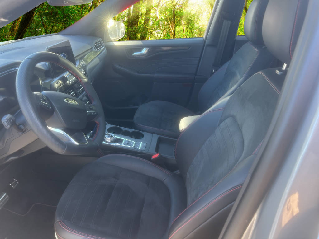FORD Kuga 2.5 Plug-in Hybrid ST-Line X-image-5