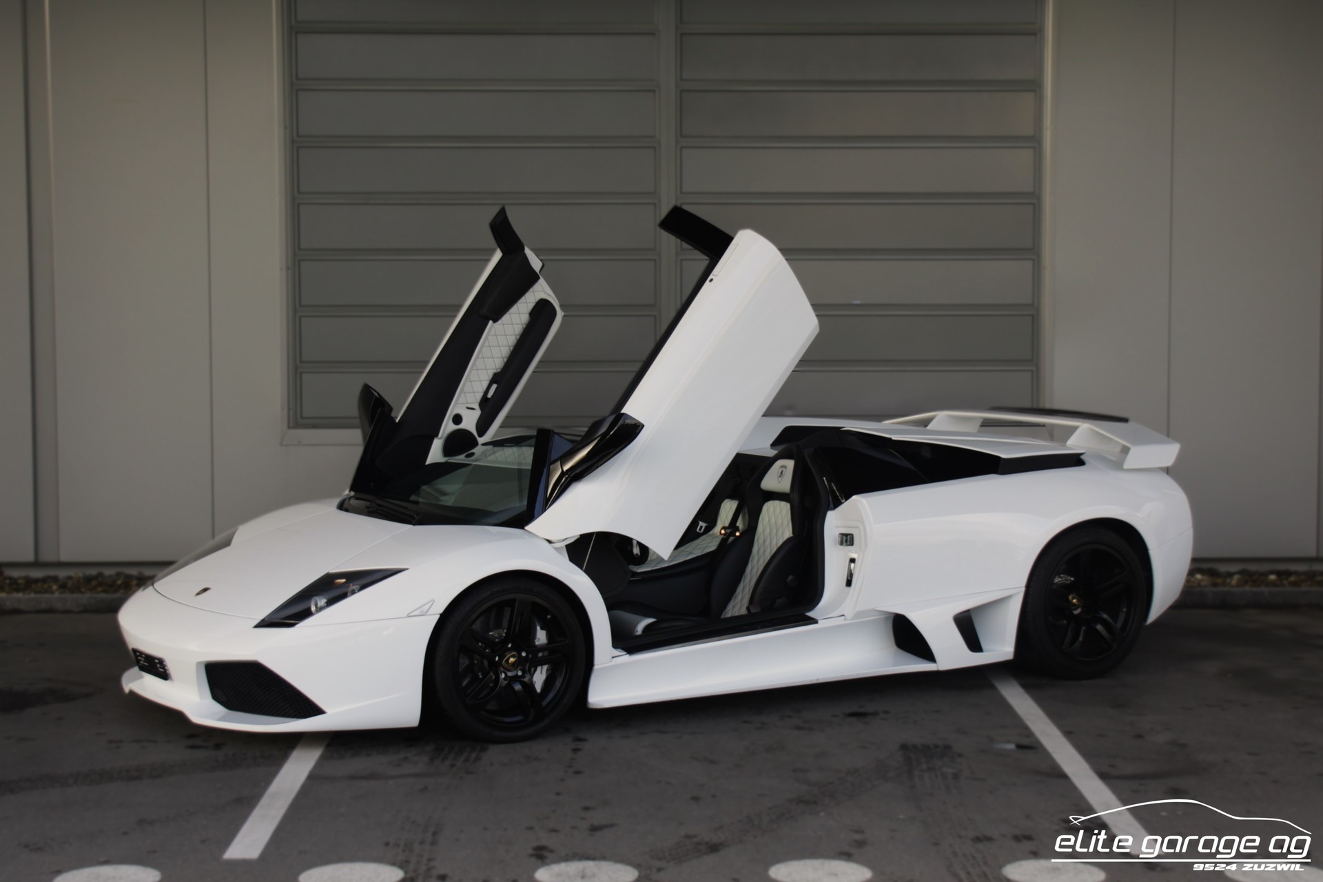 LAMBORGHINI Murciélago LP640-4 Roadster