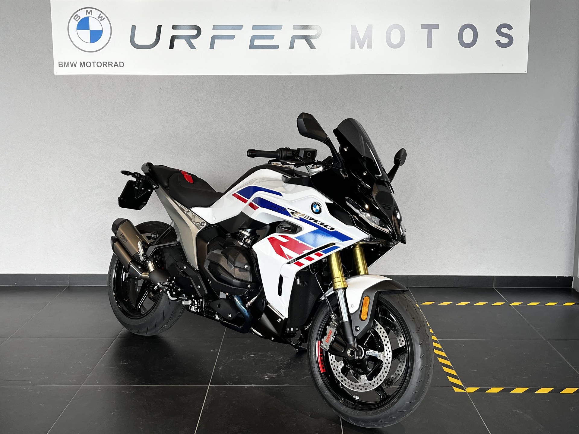 BMW R 1300 RS-image-1