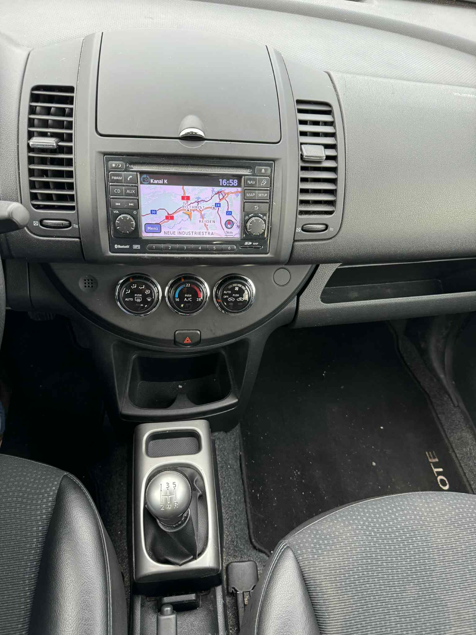 NISSAN Note 1.4 visia-image-1