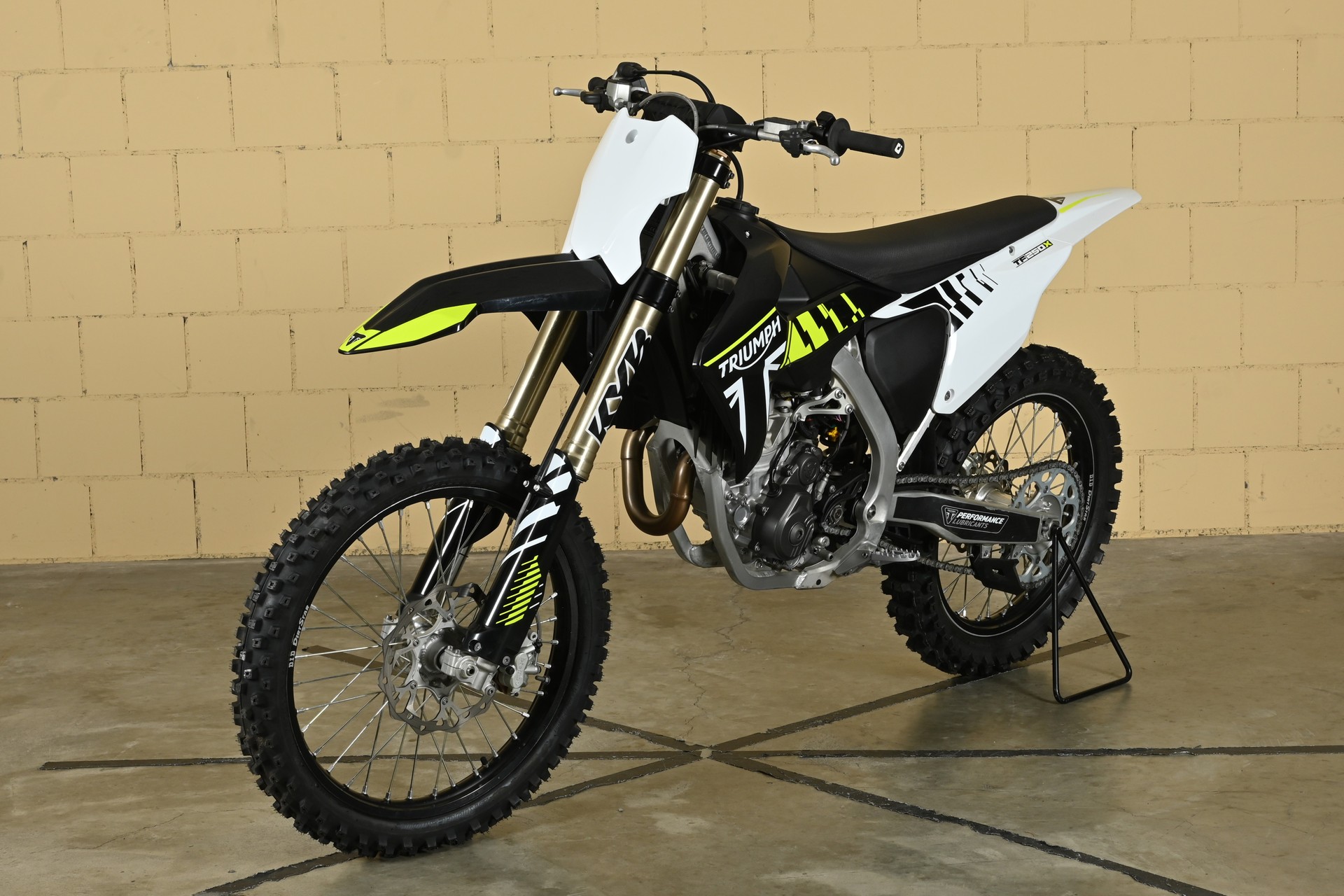 TRIUMPH TF 250 X-image-2