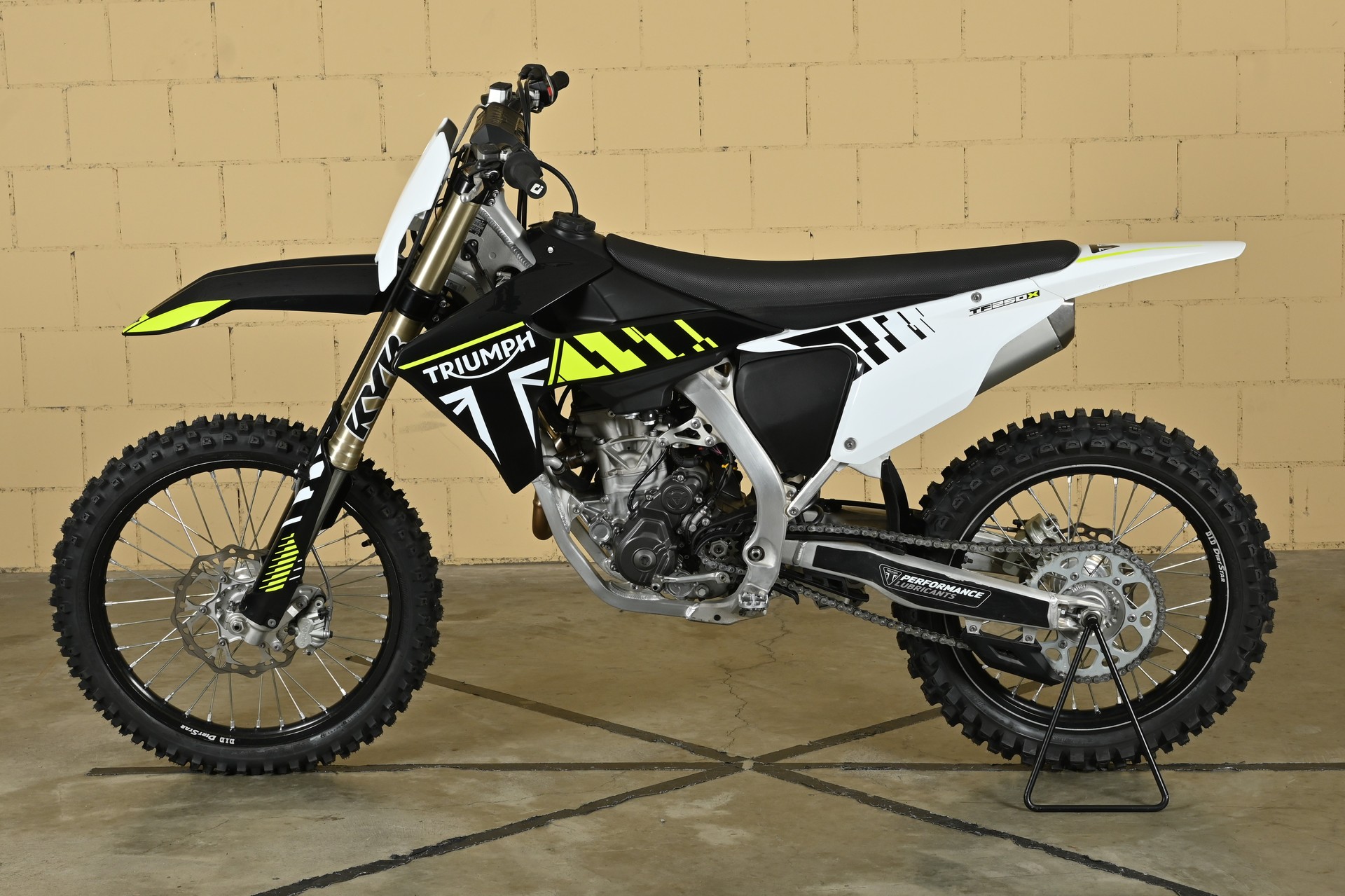 TRIUMPH TF 250 X-image-3