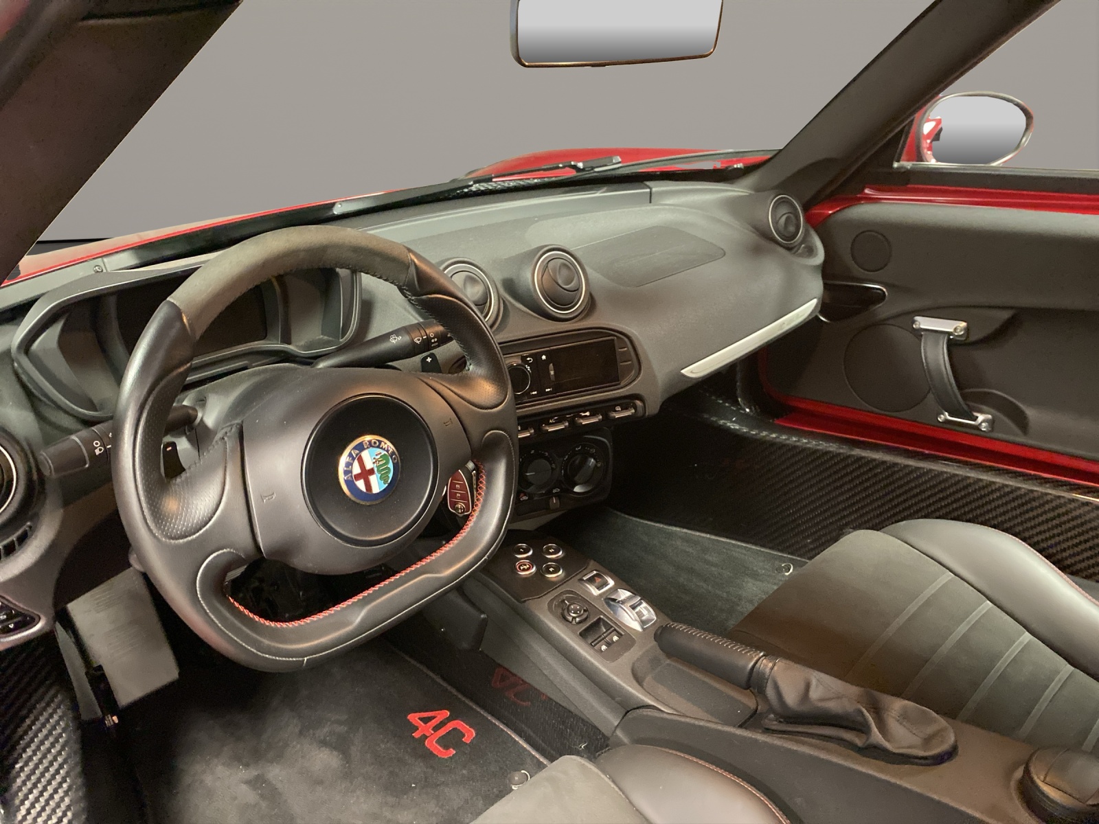 ALFA ROMEO 4C 1750 TBi-image-9