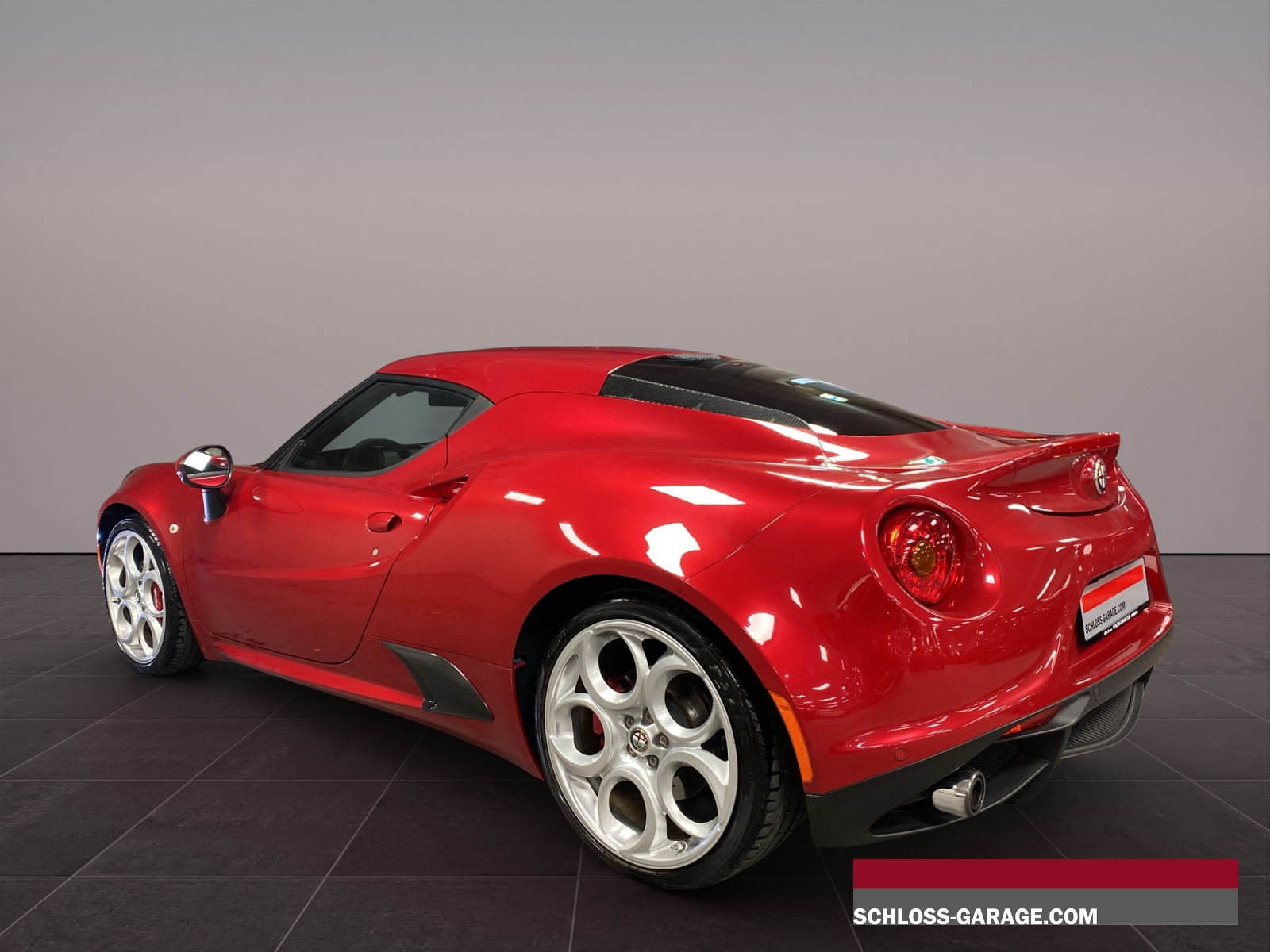 ALFA ROMEO 4C 1750 TBi-showroom-element-2