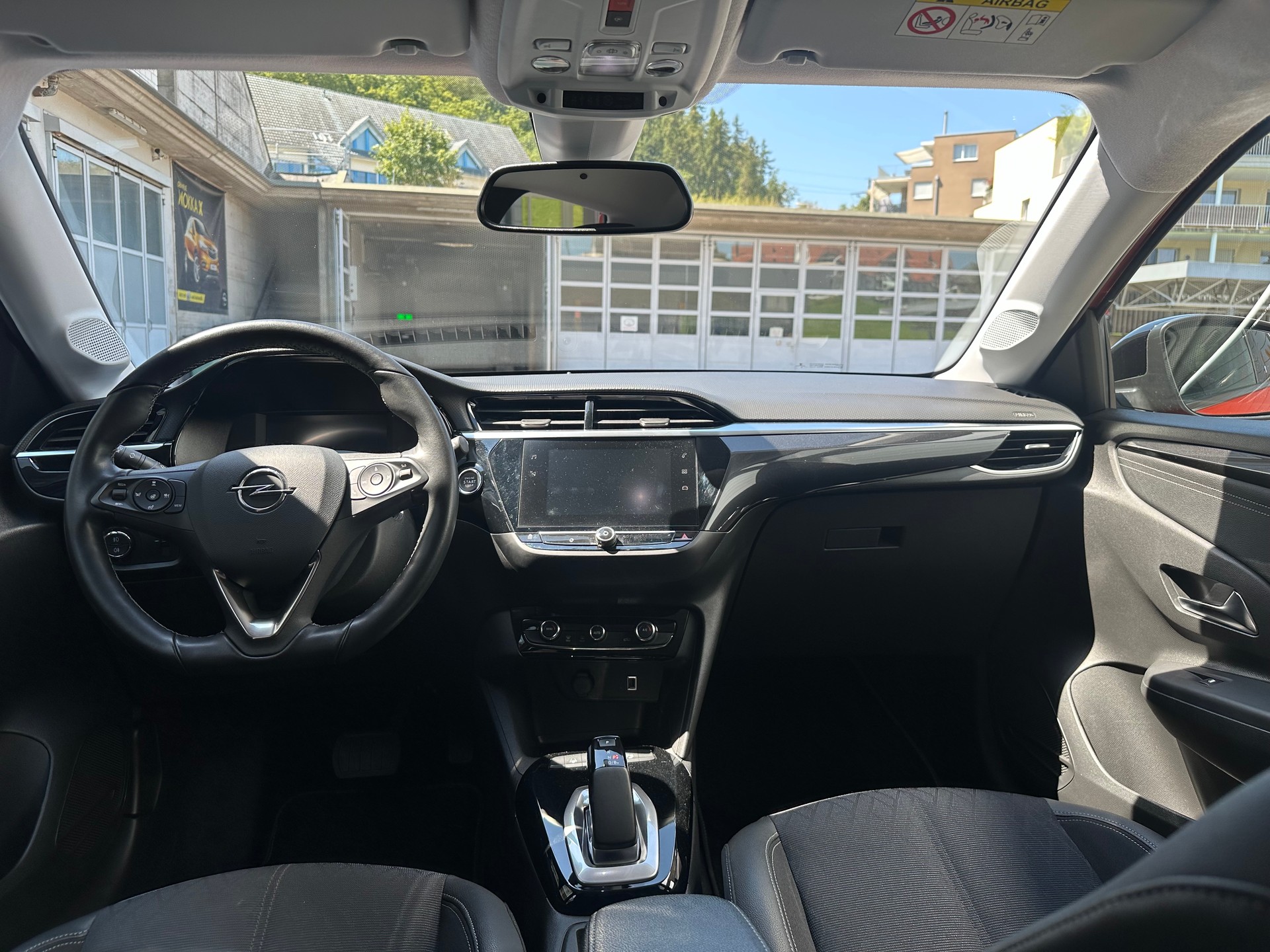 OPEL Corsa e-Elegance-image-4